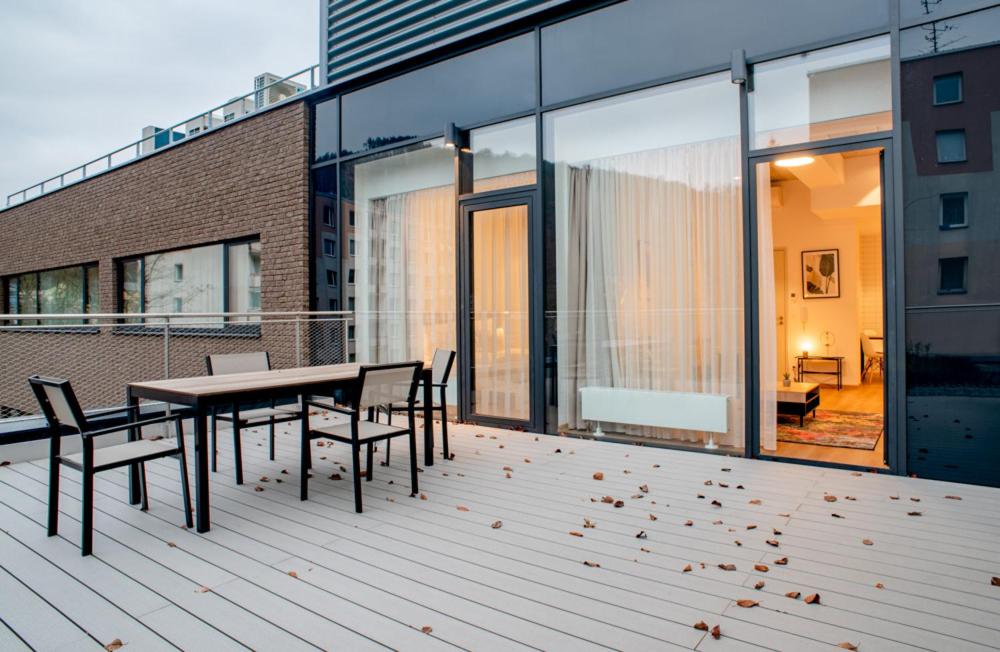 Apartment with Terrace - Photo 5
