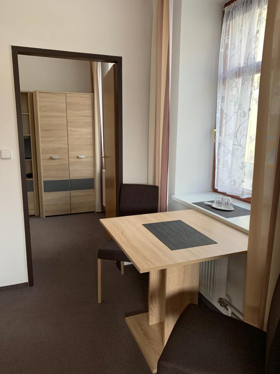 Twin Room - Disability Access photo 3