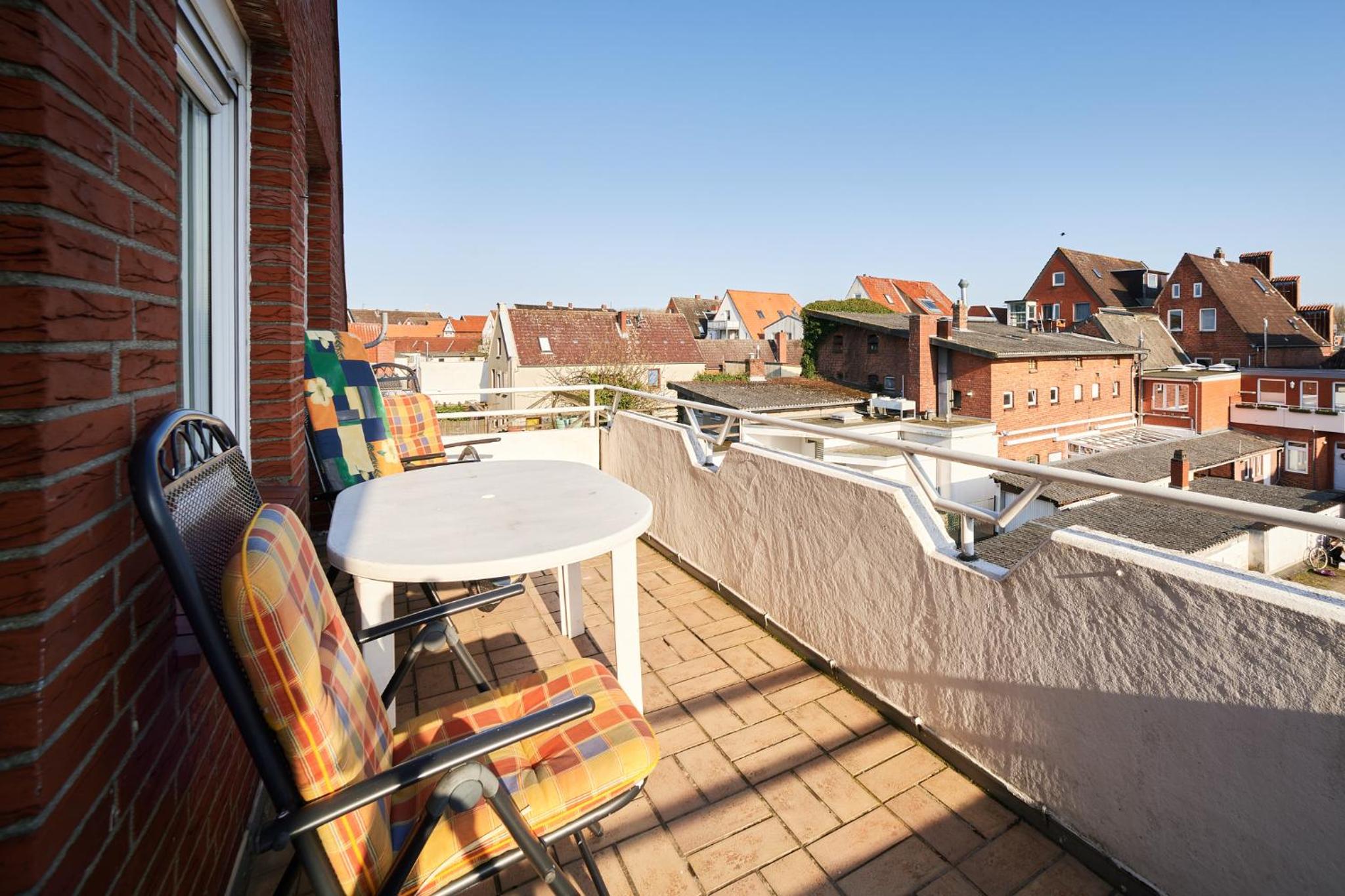Apartment with Balcony photo 3