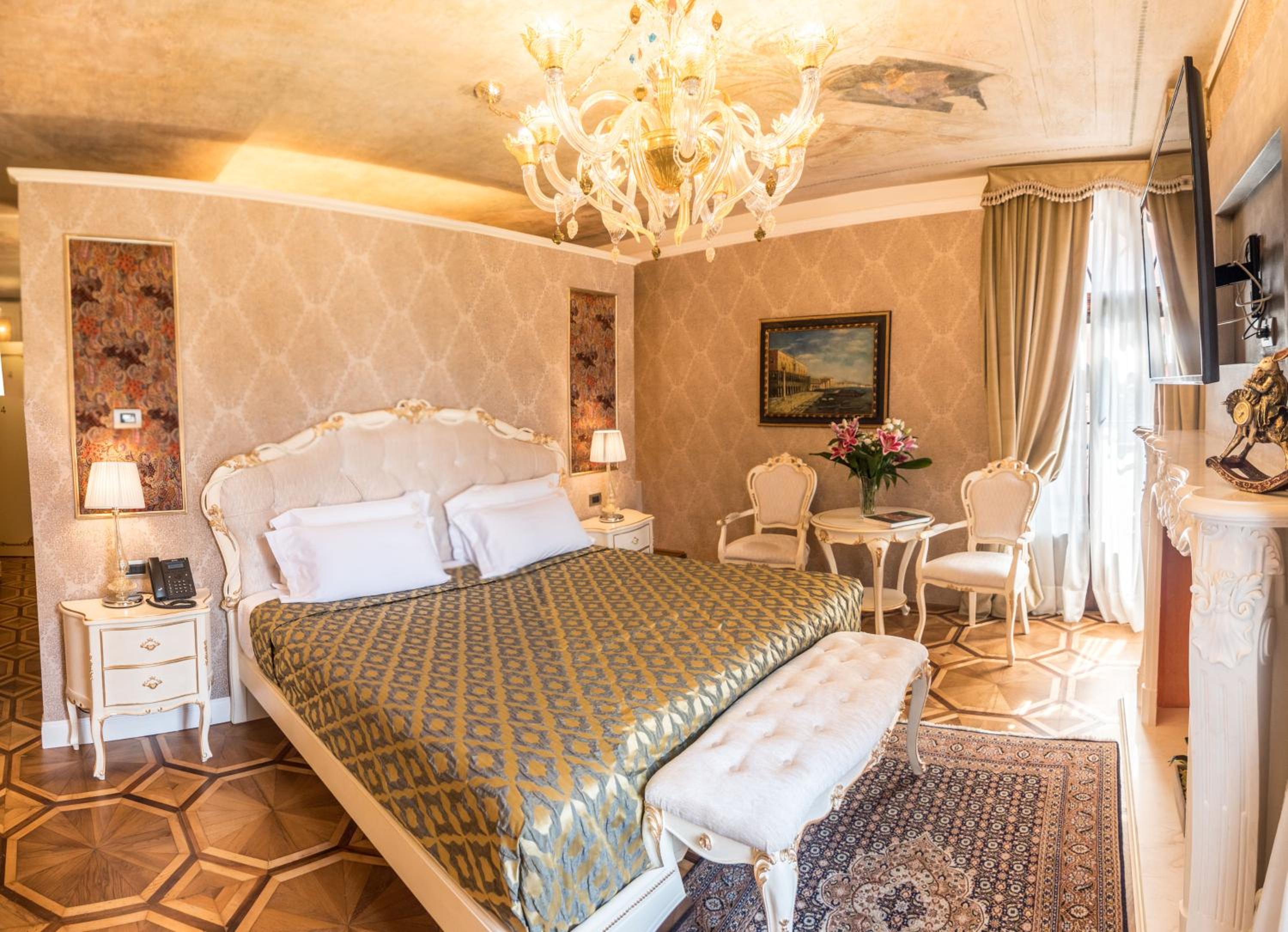 Imperial Suite with Grand Canal View