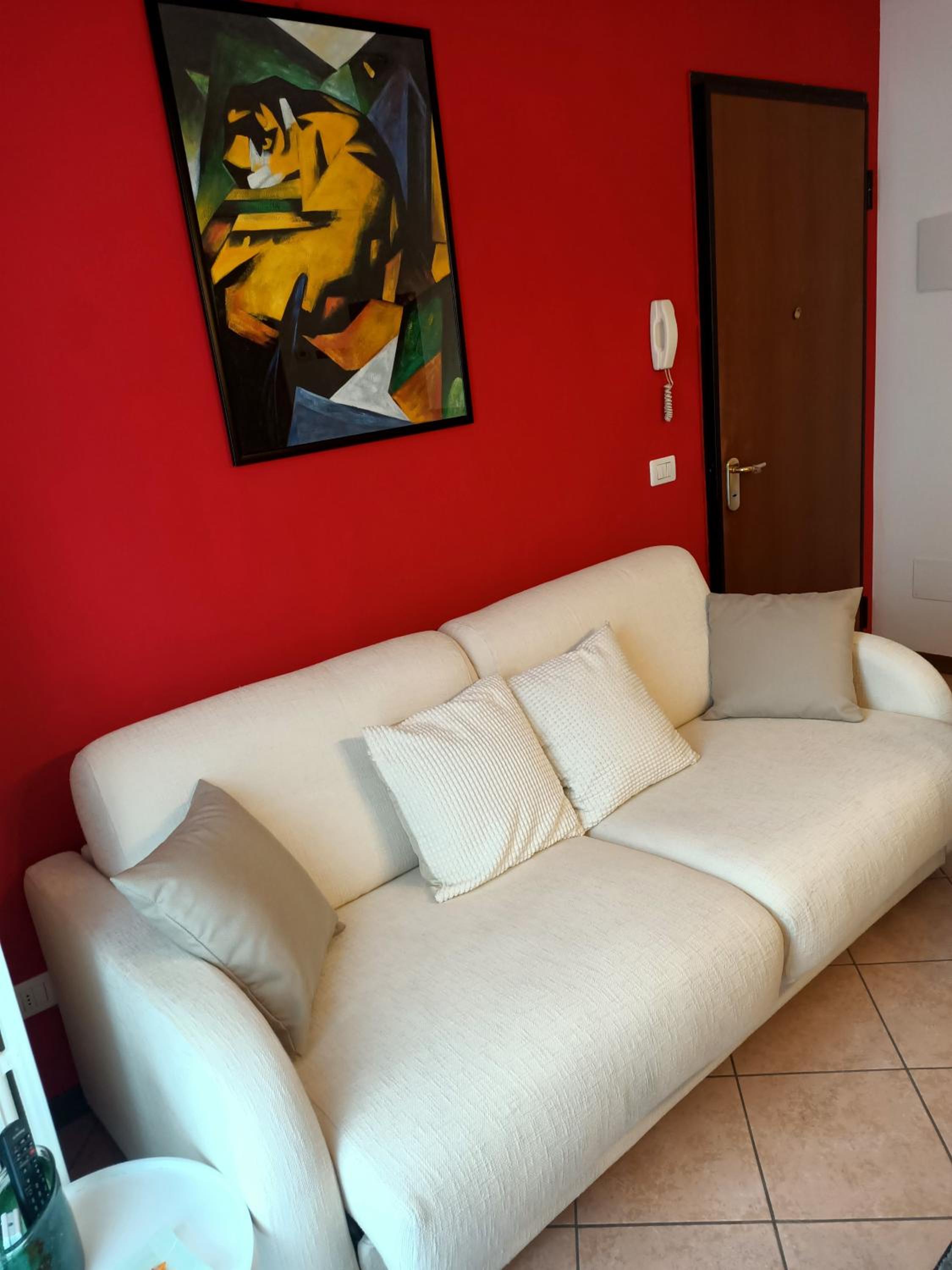 One-Bedroom Apartment - Photo 7