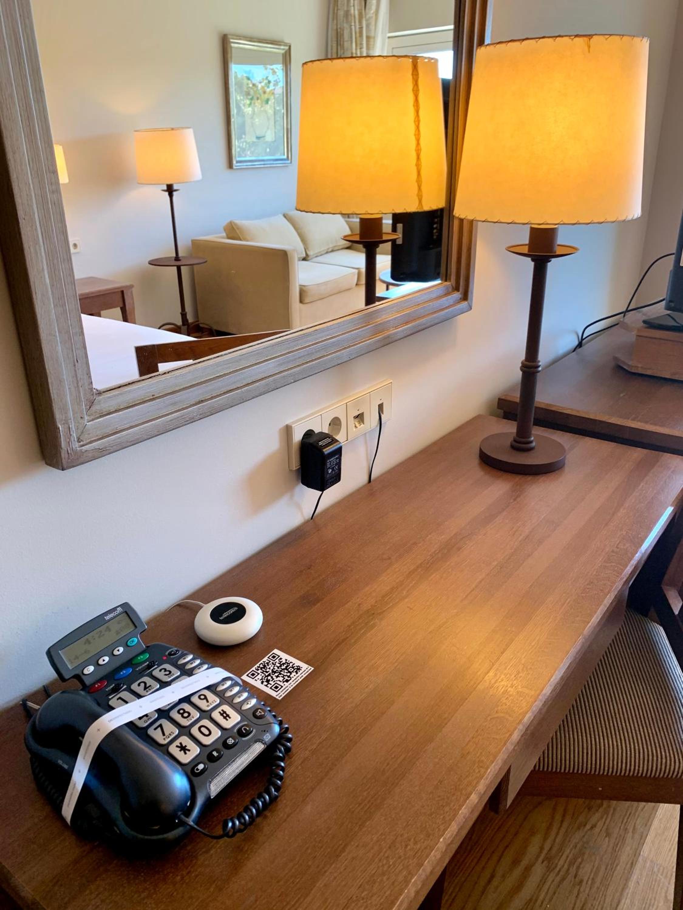 Standard Double Room (2 Adults + 1 Child) - Photo 2