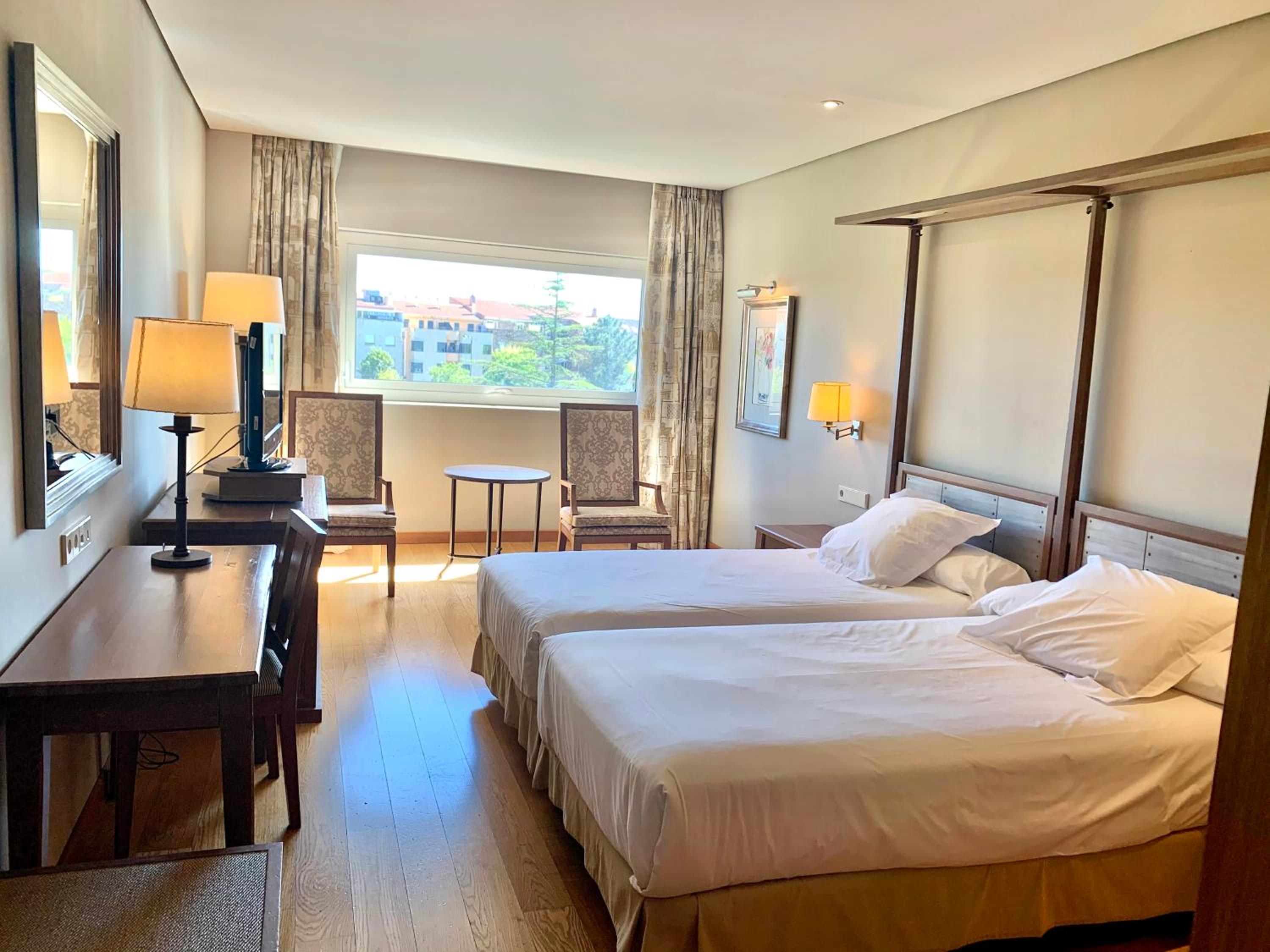 Standard Double Room - Photo 7