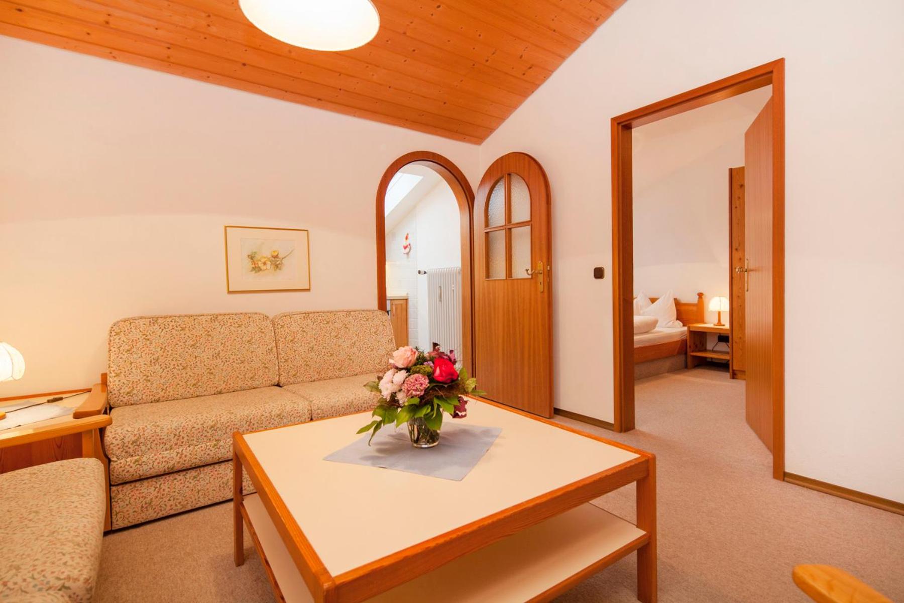 One-Bedroom Apartment with Balcony photo 3