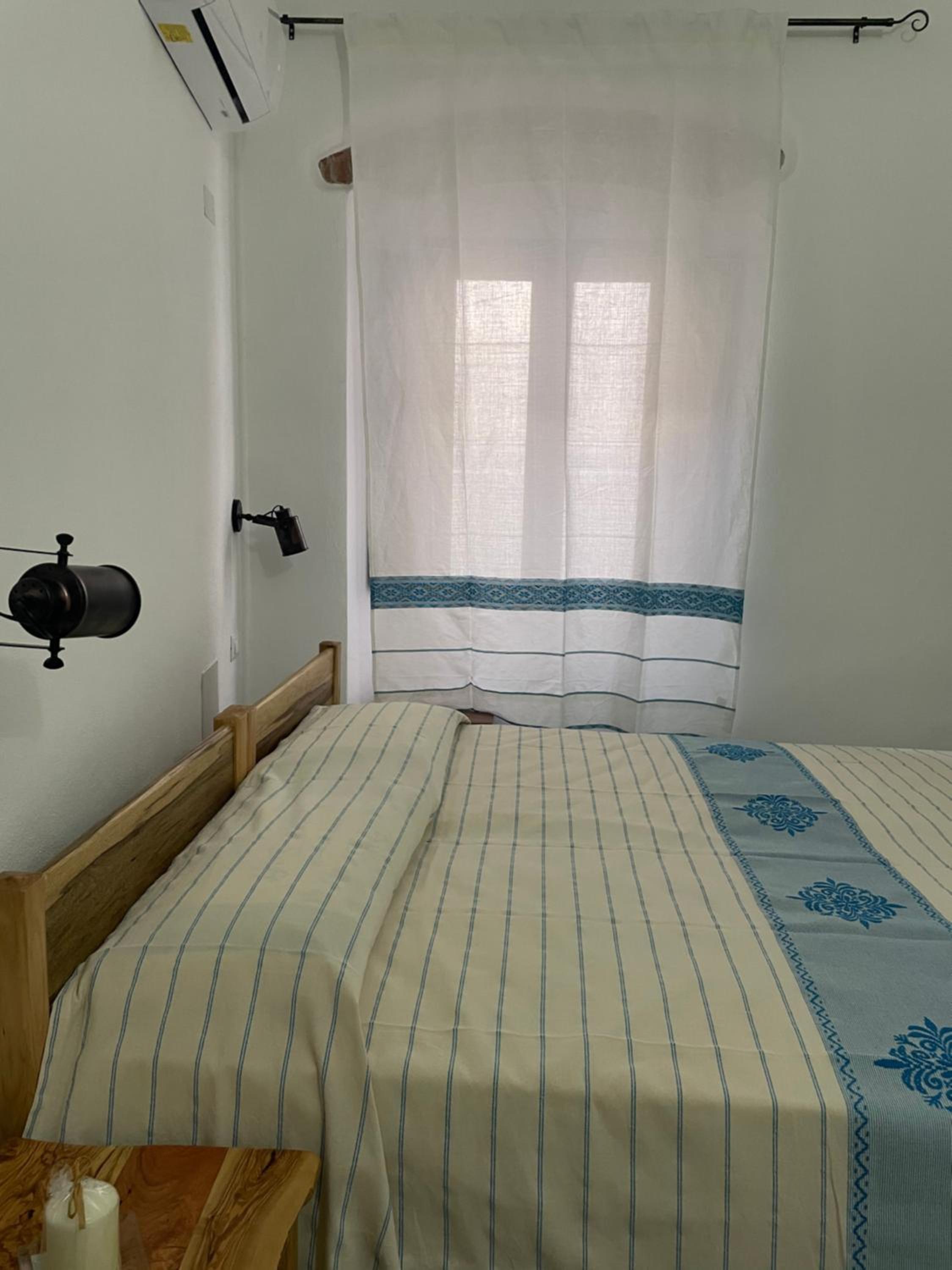 Double Room with Private Bathroom - Photo 5
