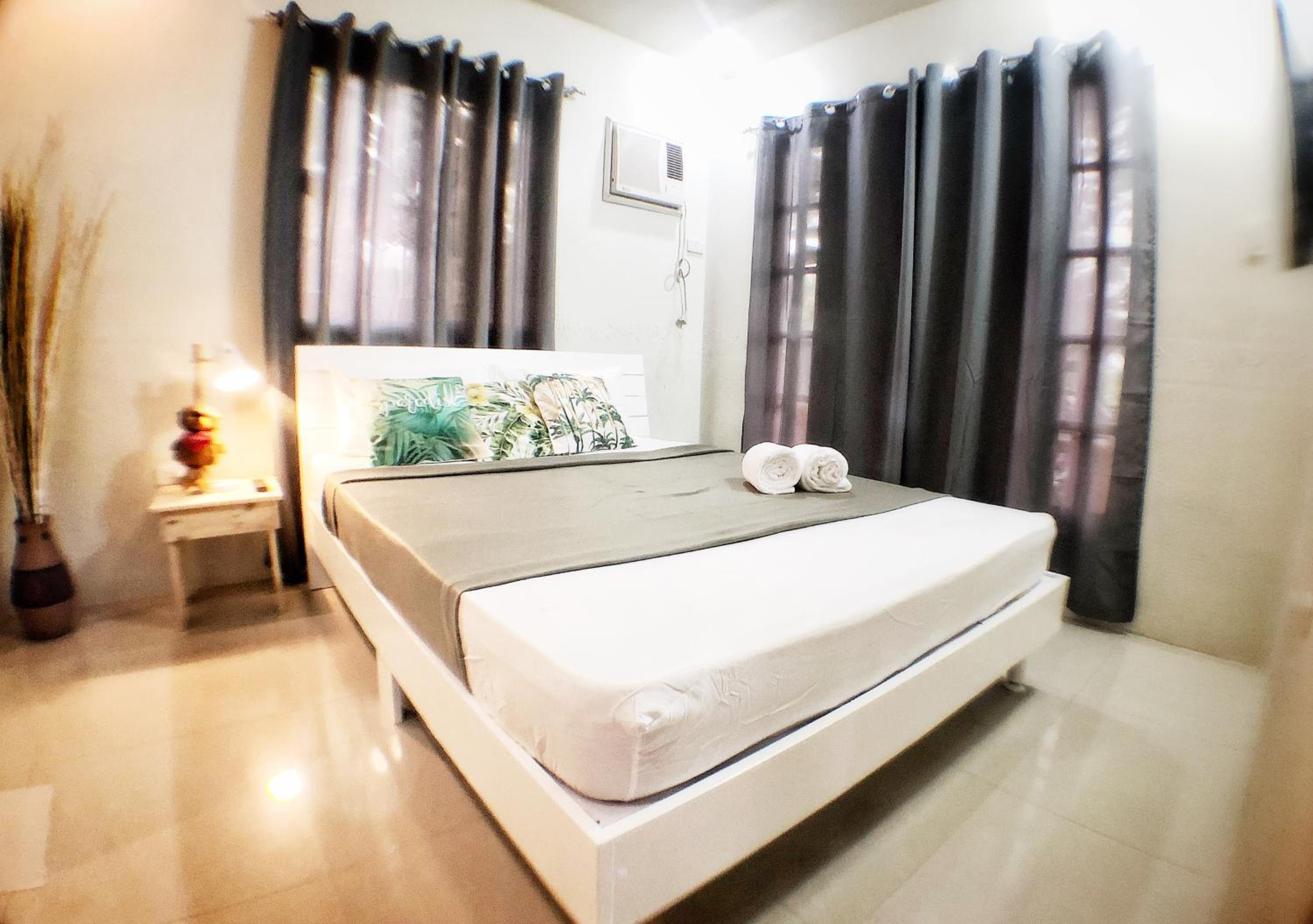 Double Room with Garden View - Photo 6