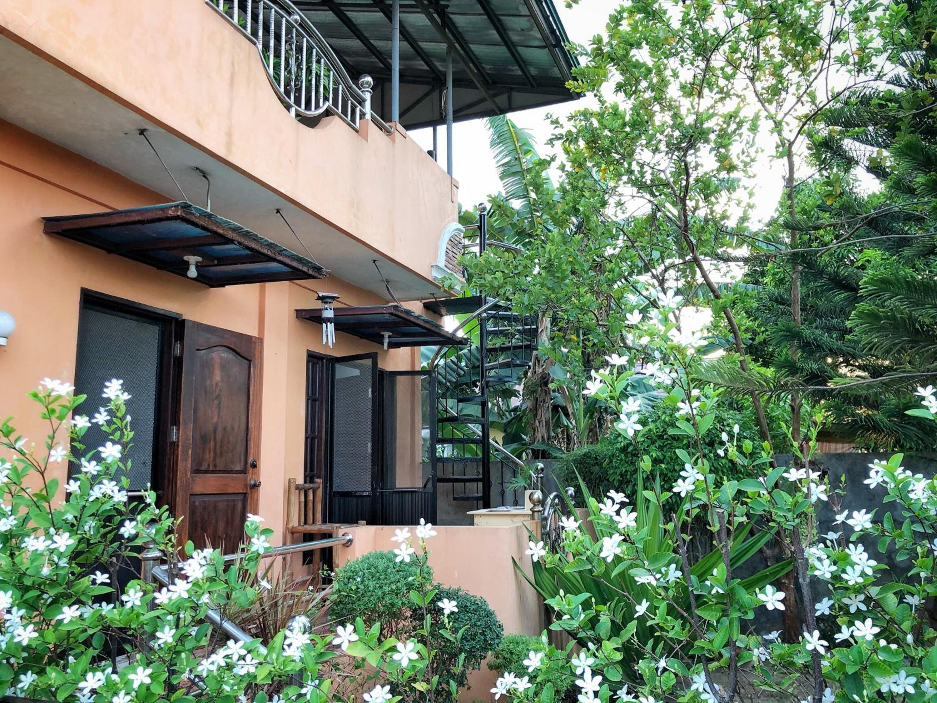 Double Room with Garden View - Photo 5