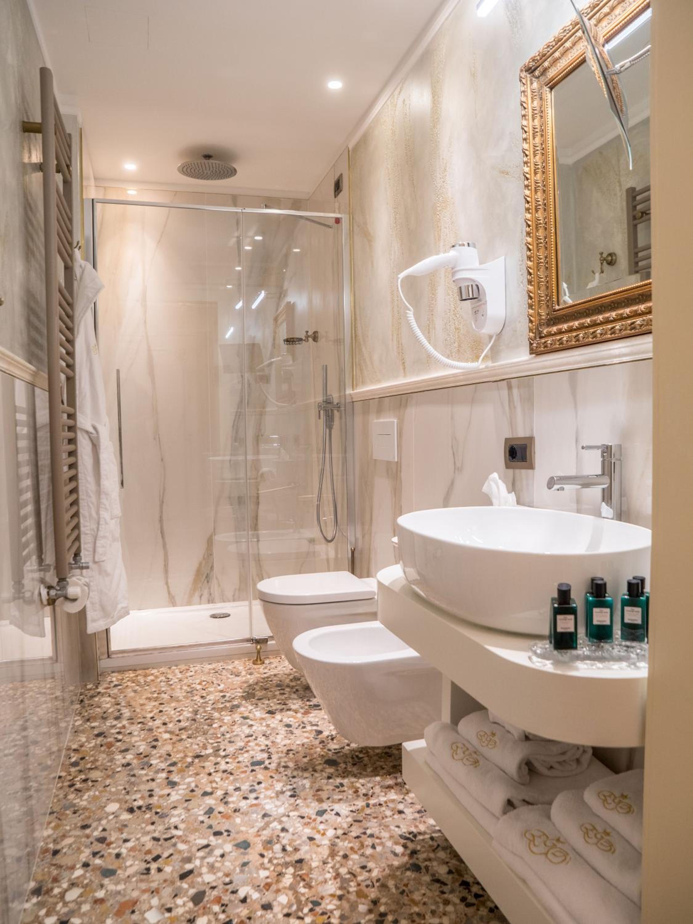 Suite with Grand Canal View photo 2
