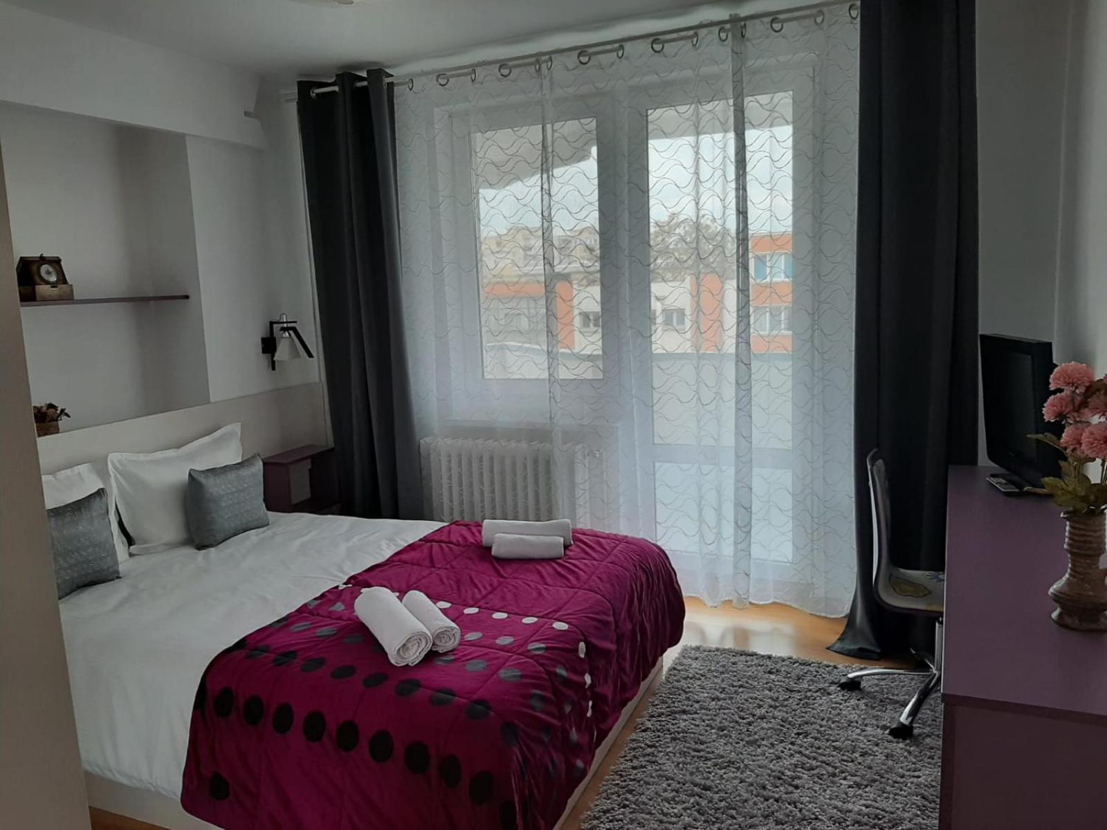 One-Bedroom Apartment - Photo 6
