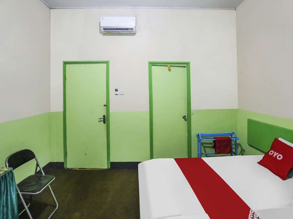 Standard Twin Room photo 2