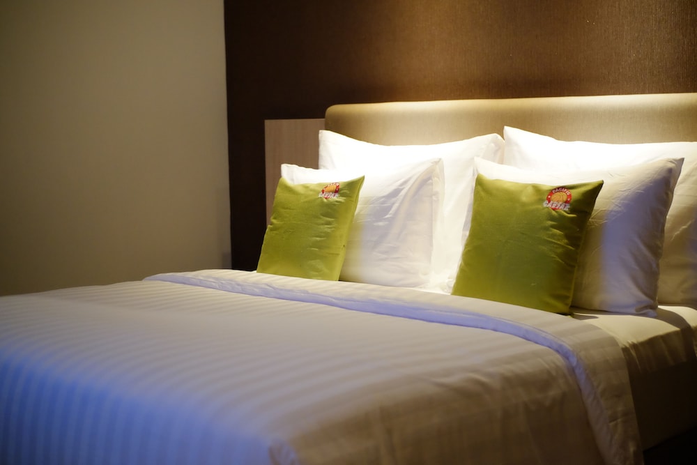 Deluxe Room - Photo 2