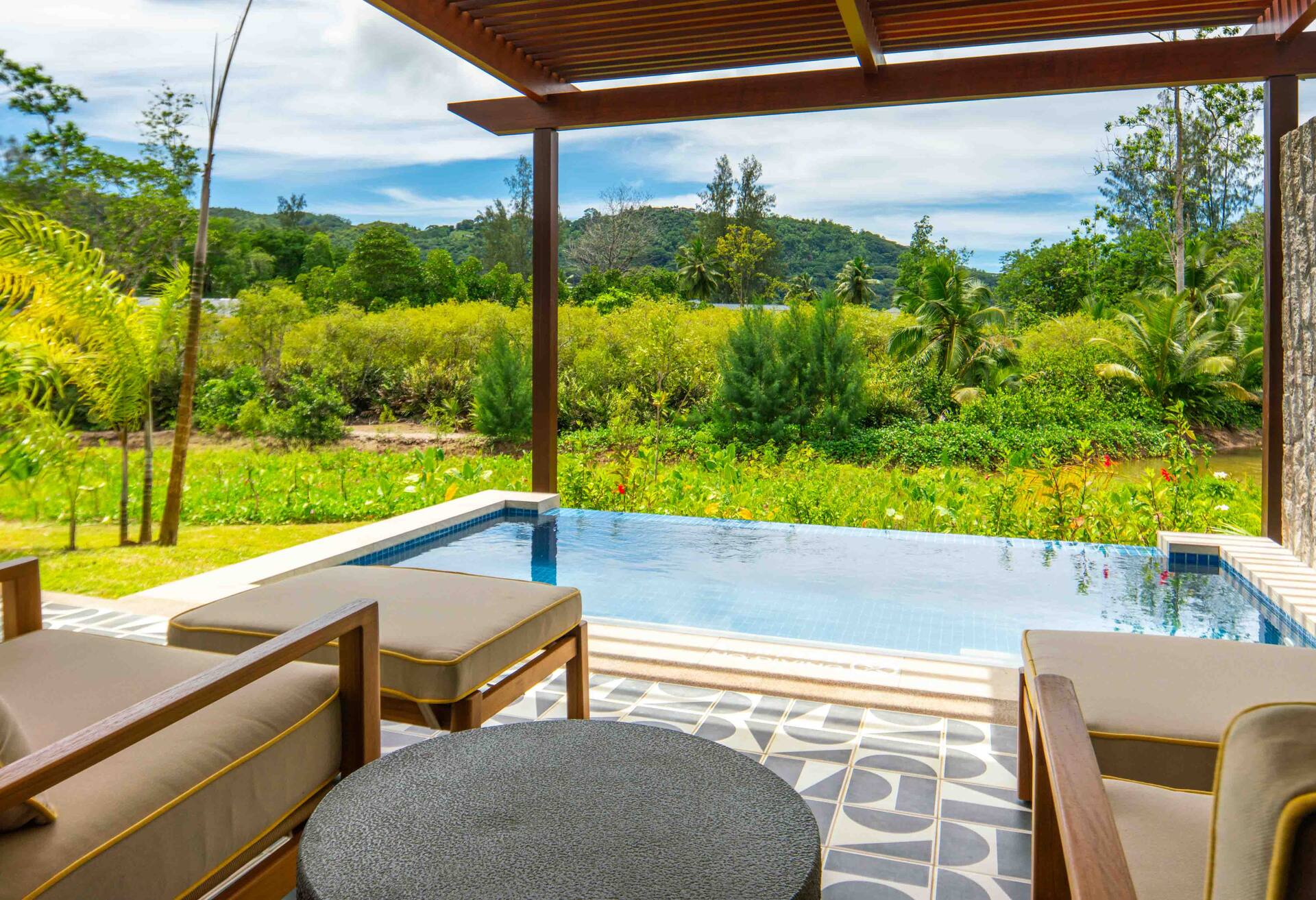 Two Bedroom Apartment with Private Pool