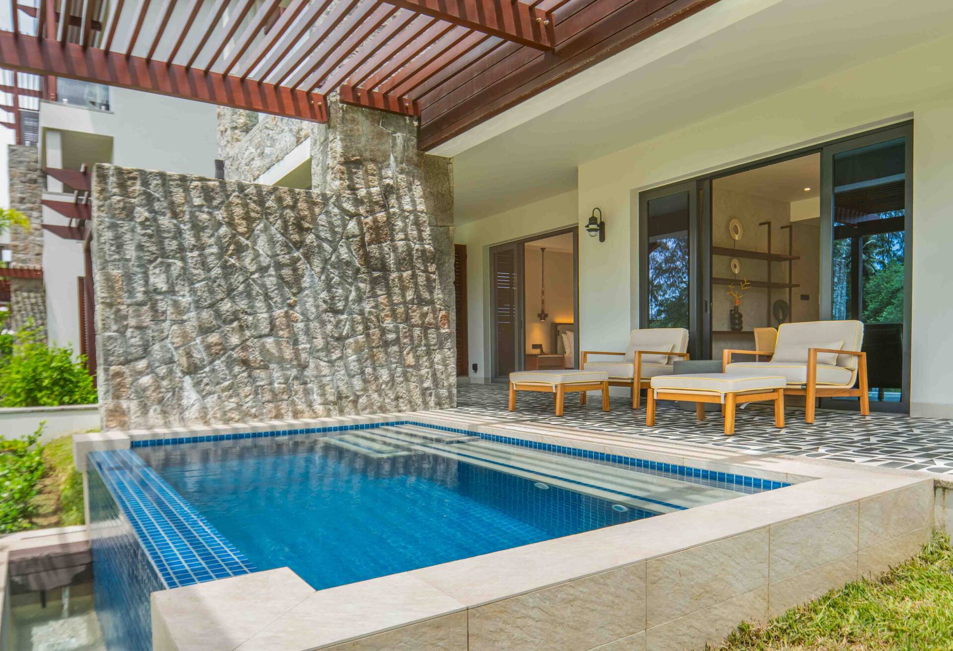 Two Bedroom Apartment with Private Pool