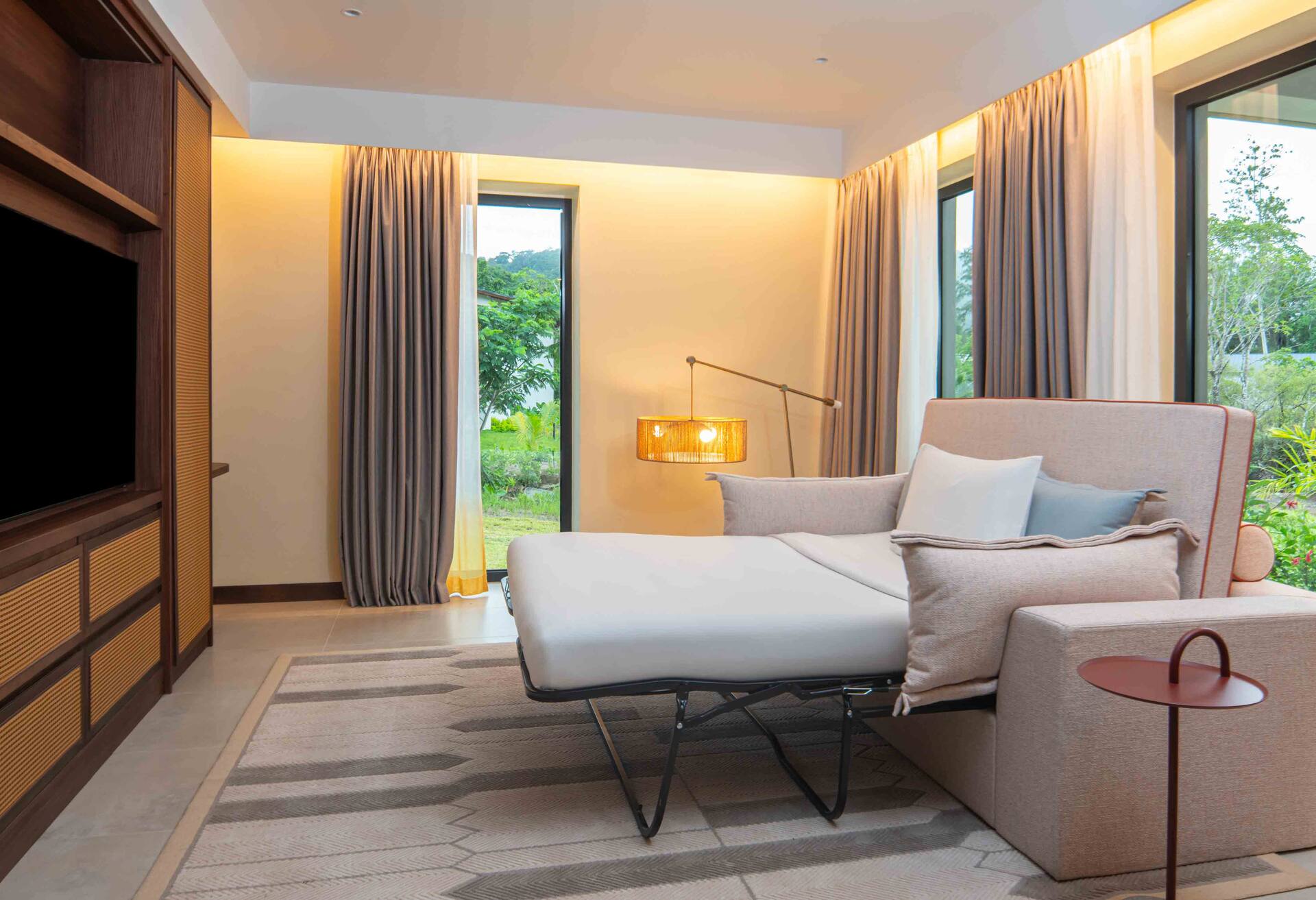 Two Bedroom Apartment with Nature View