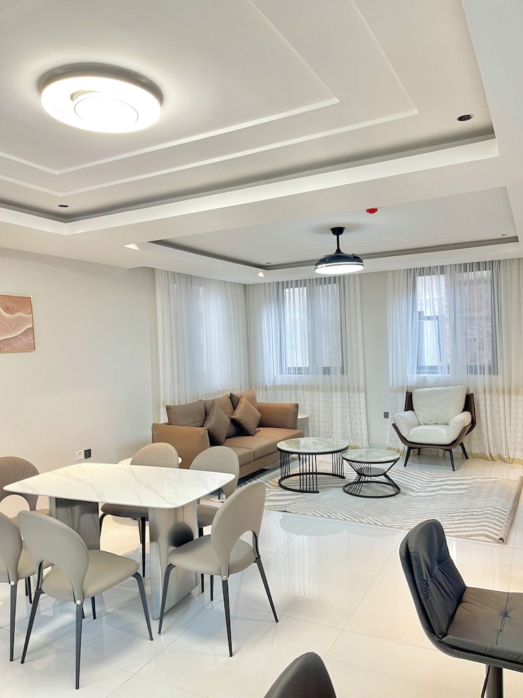 Superior Apartment photo 2
