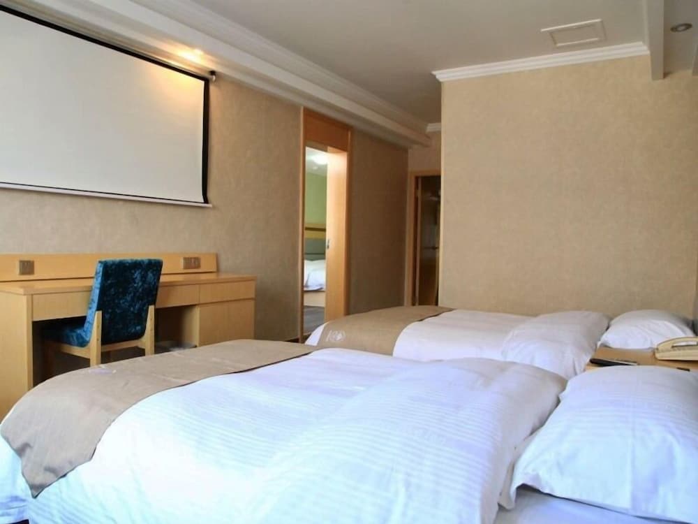 Superior Suite