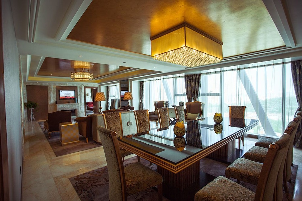 Presidential Suite