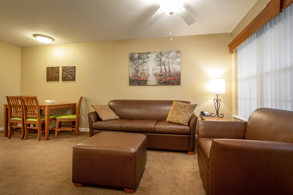 Standard Condo, 3 Bedrooms, Balcony