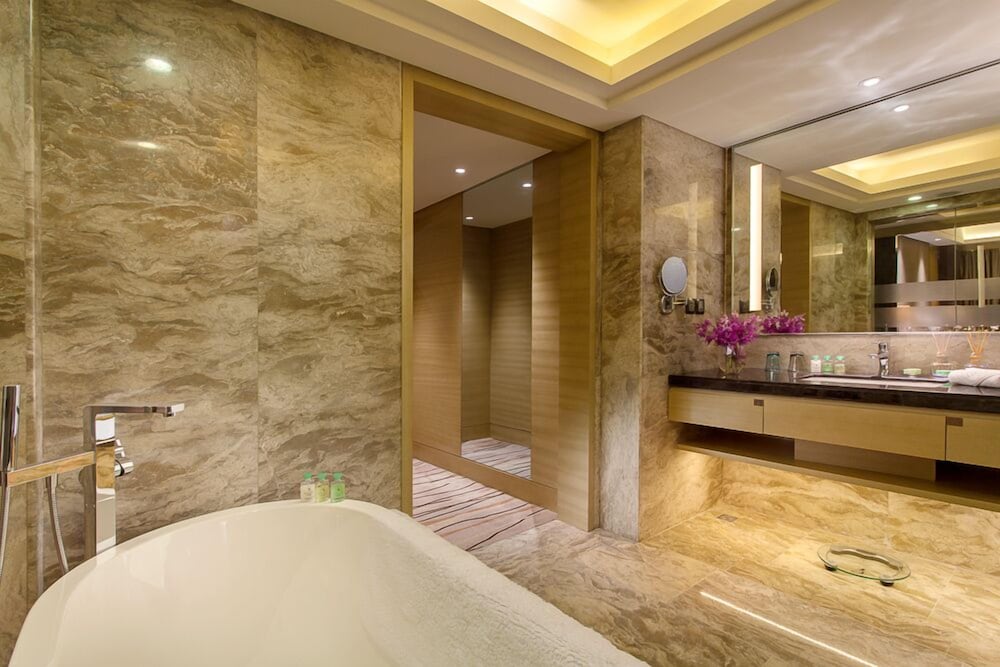Deluxe Business Room photo 2