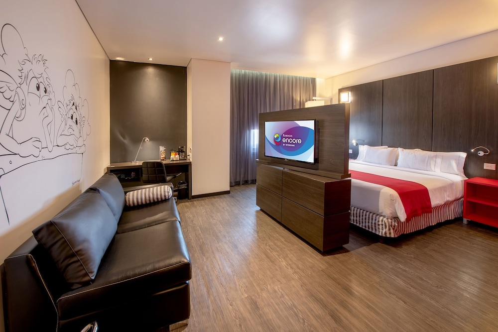 Junior Suite, 1 King Bed - Photo 2