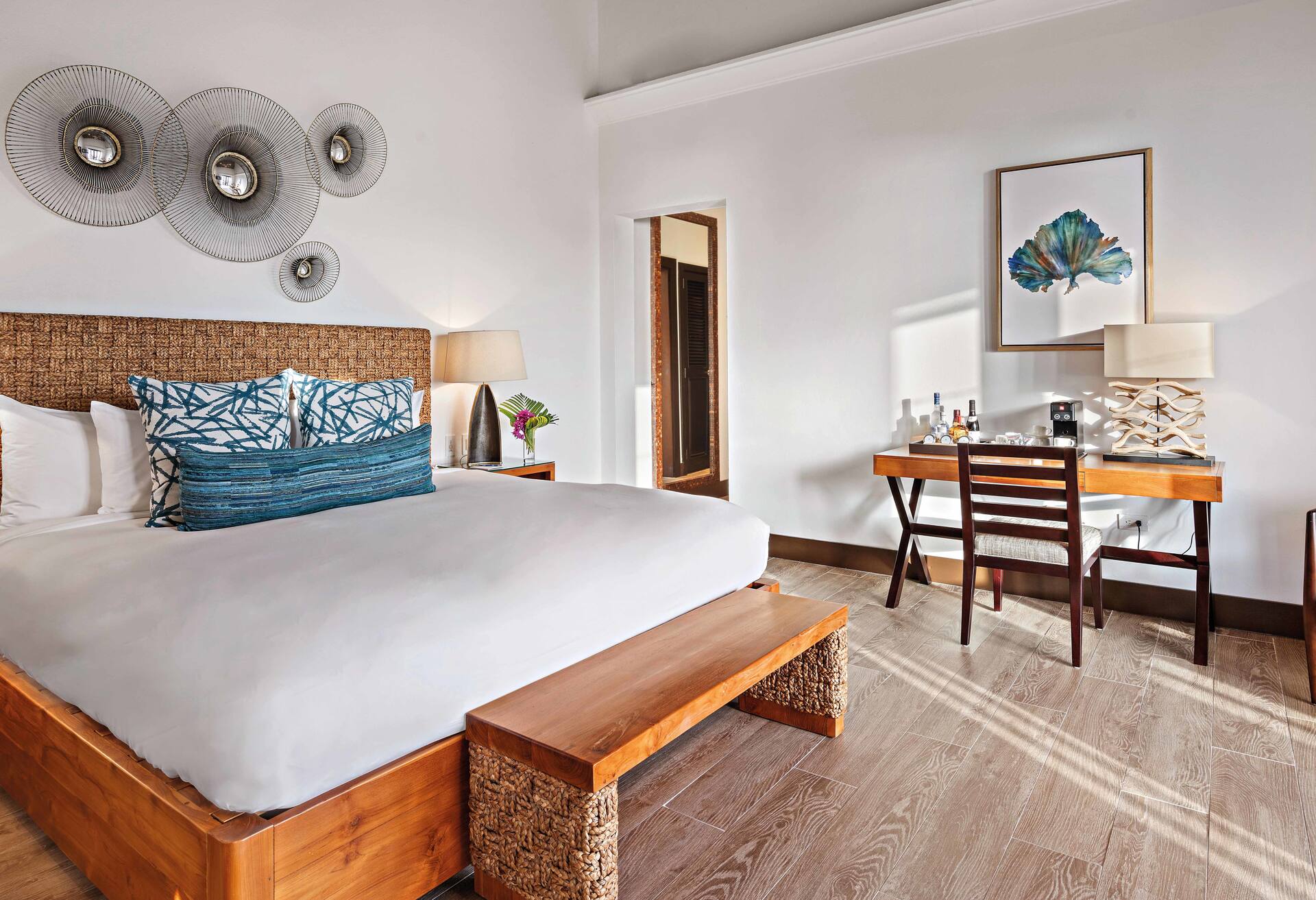 Beachfront Pres Suite 3 Bedroom Pool/kitchen