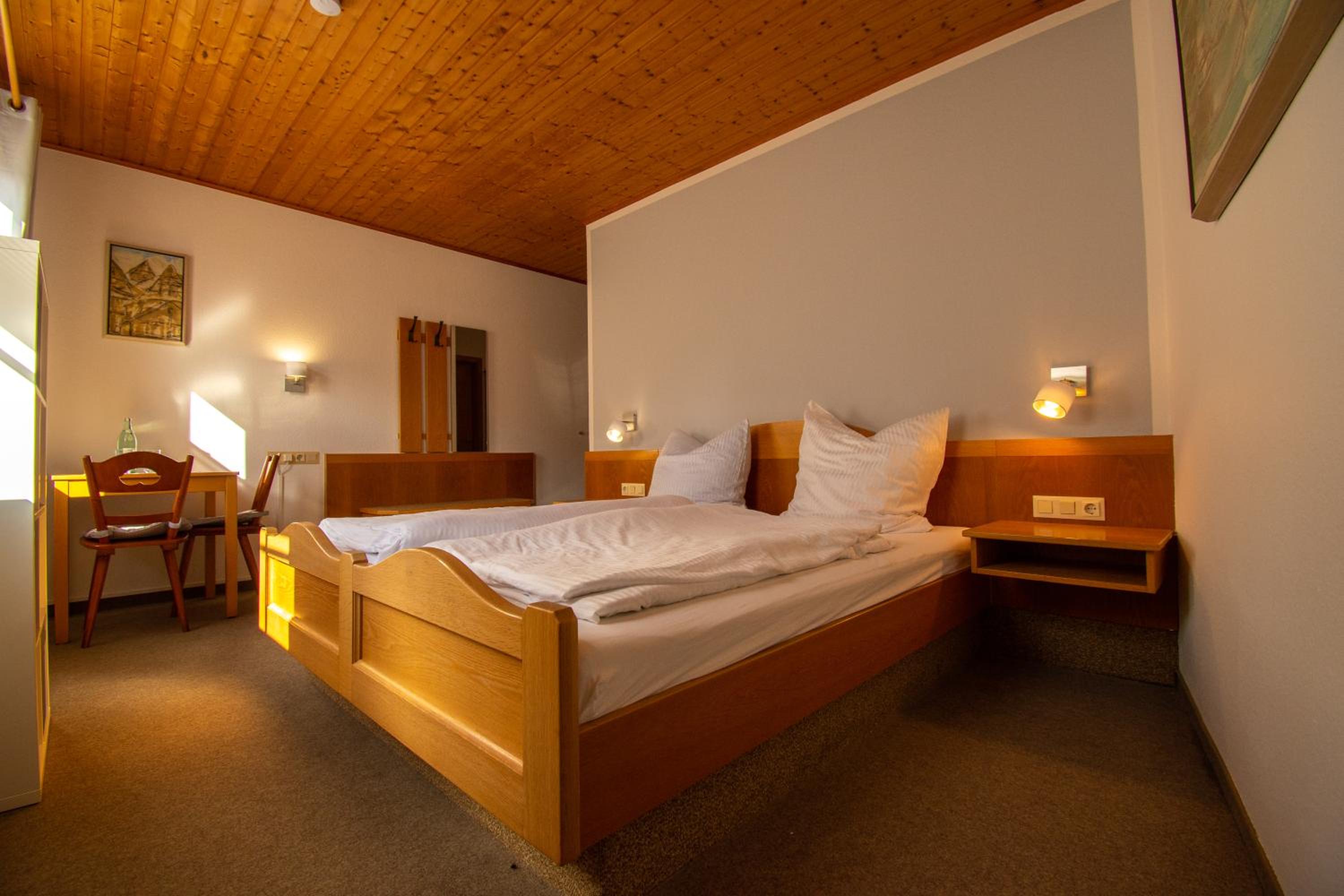 Double Room with Private Bathroom photo 1