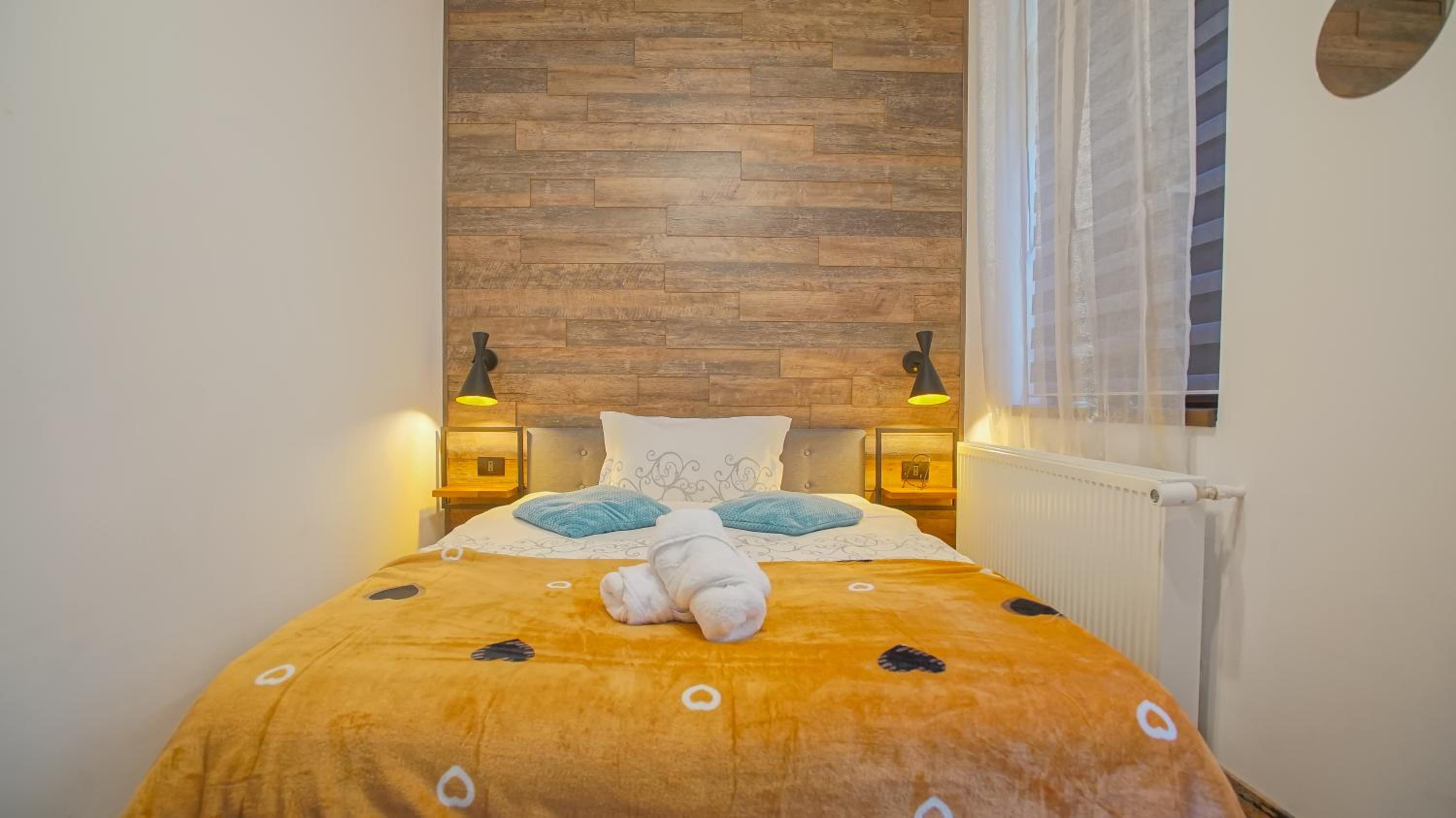 Double Room with Private Bathroom - Photo 1
