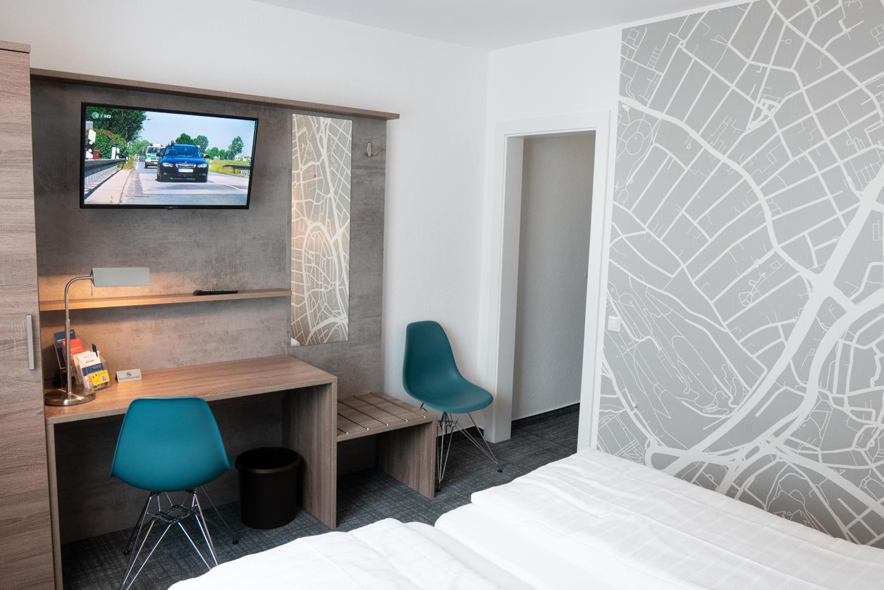 Business Double Room - Photo 11