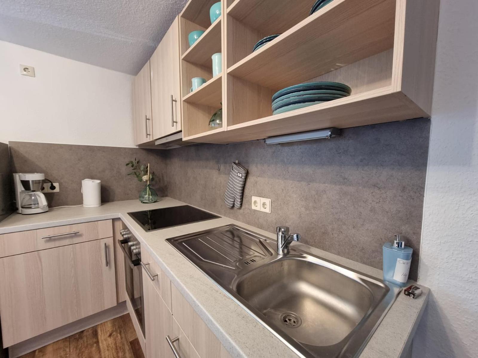 Apartment - Split Level - Photo 2