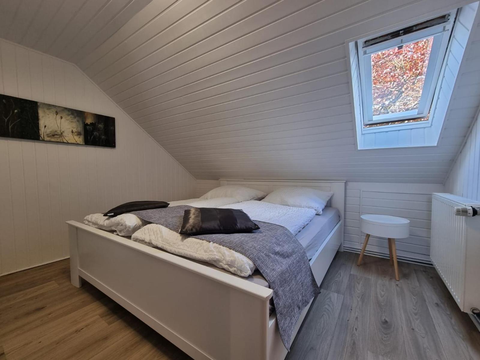 Apartment - Split Level - Photo 6
