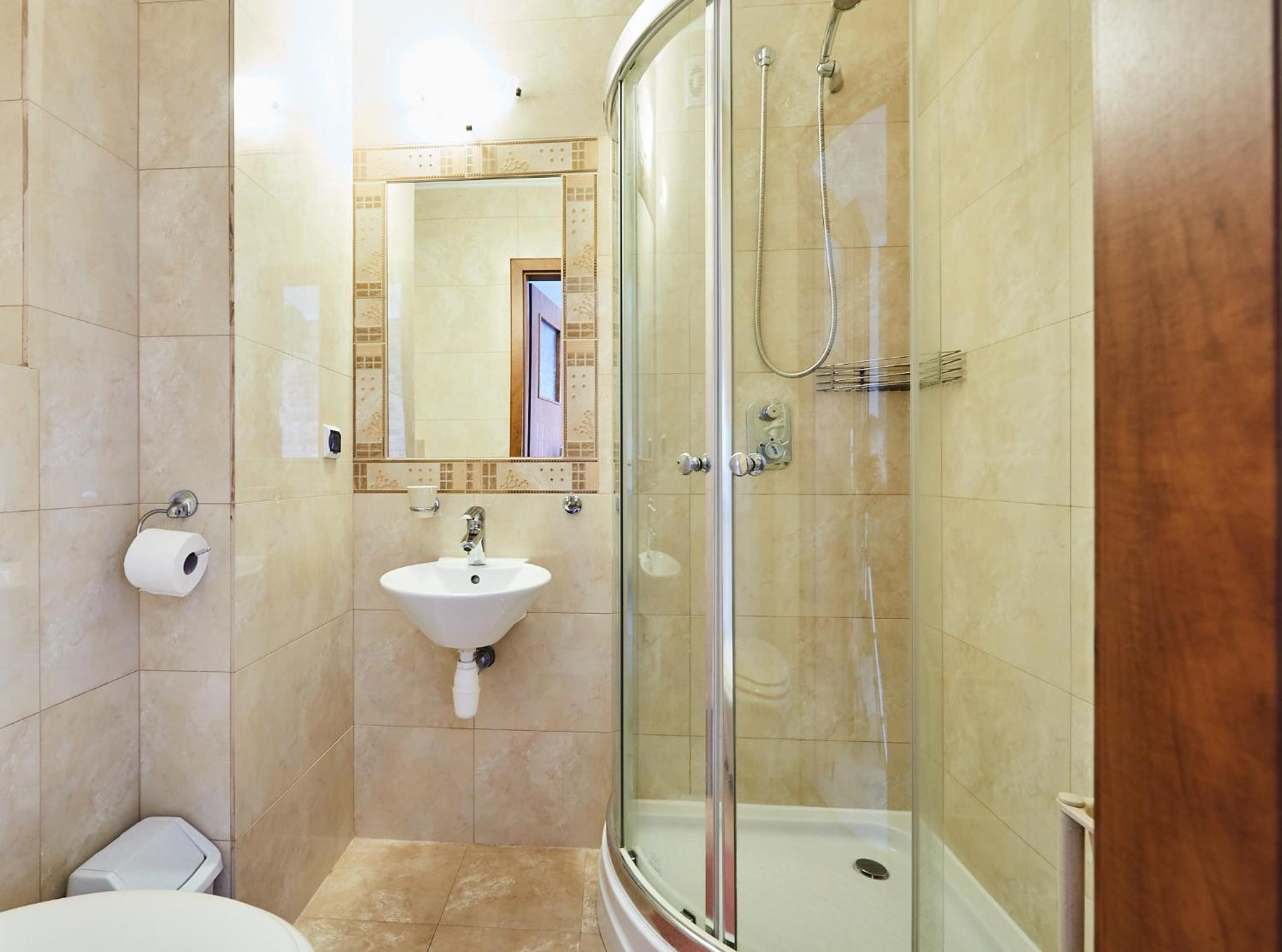 Basic Triple Room photo 1