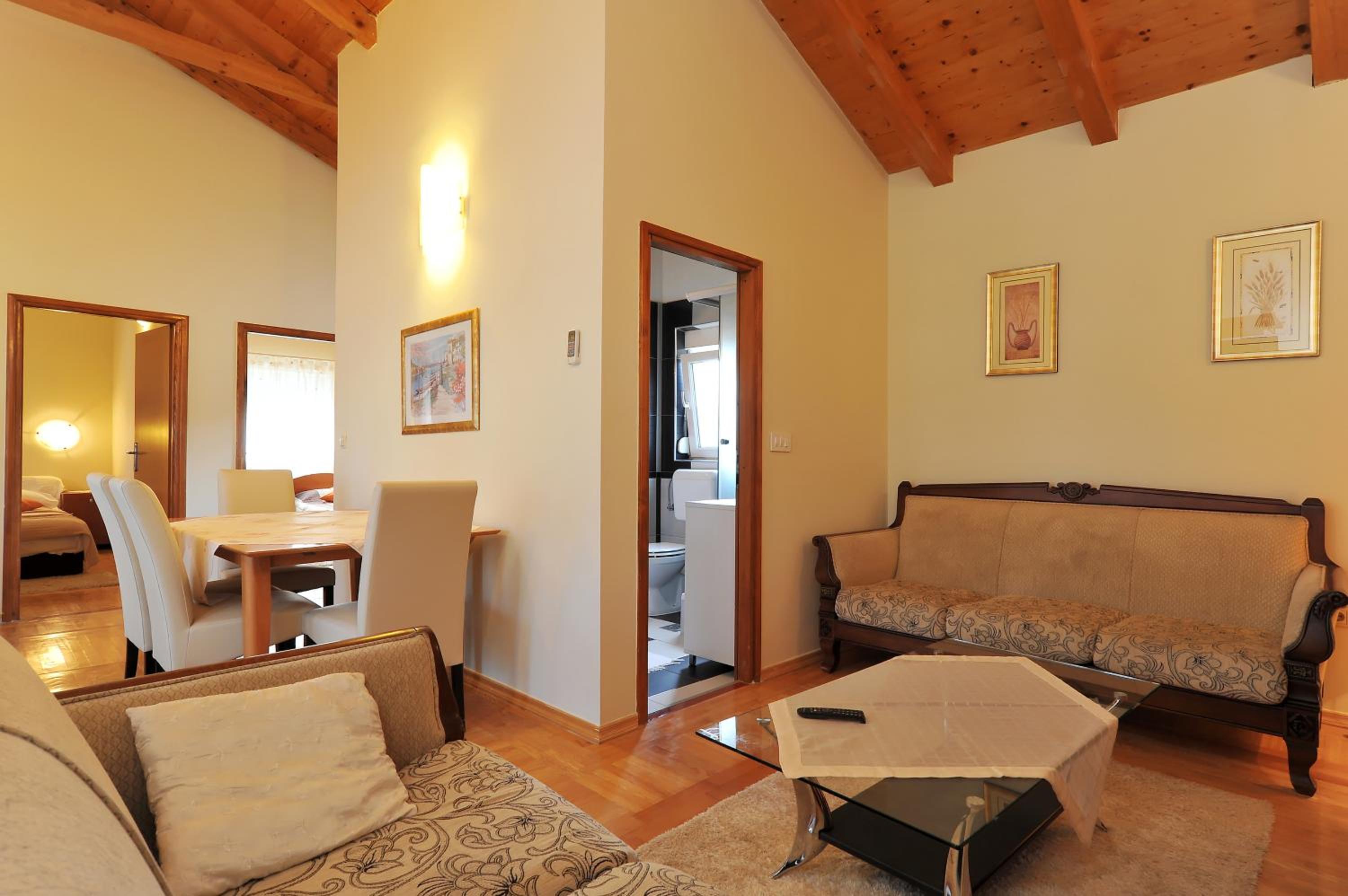Apartamento de lujo con dos dormitorios y piscina privada