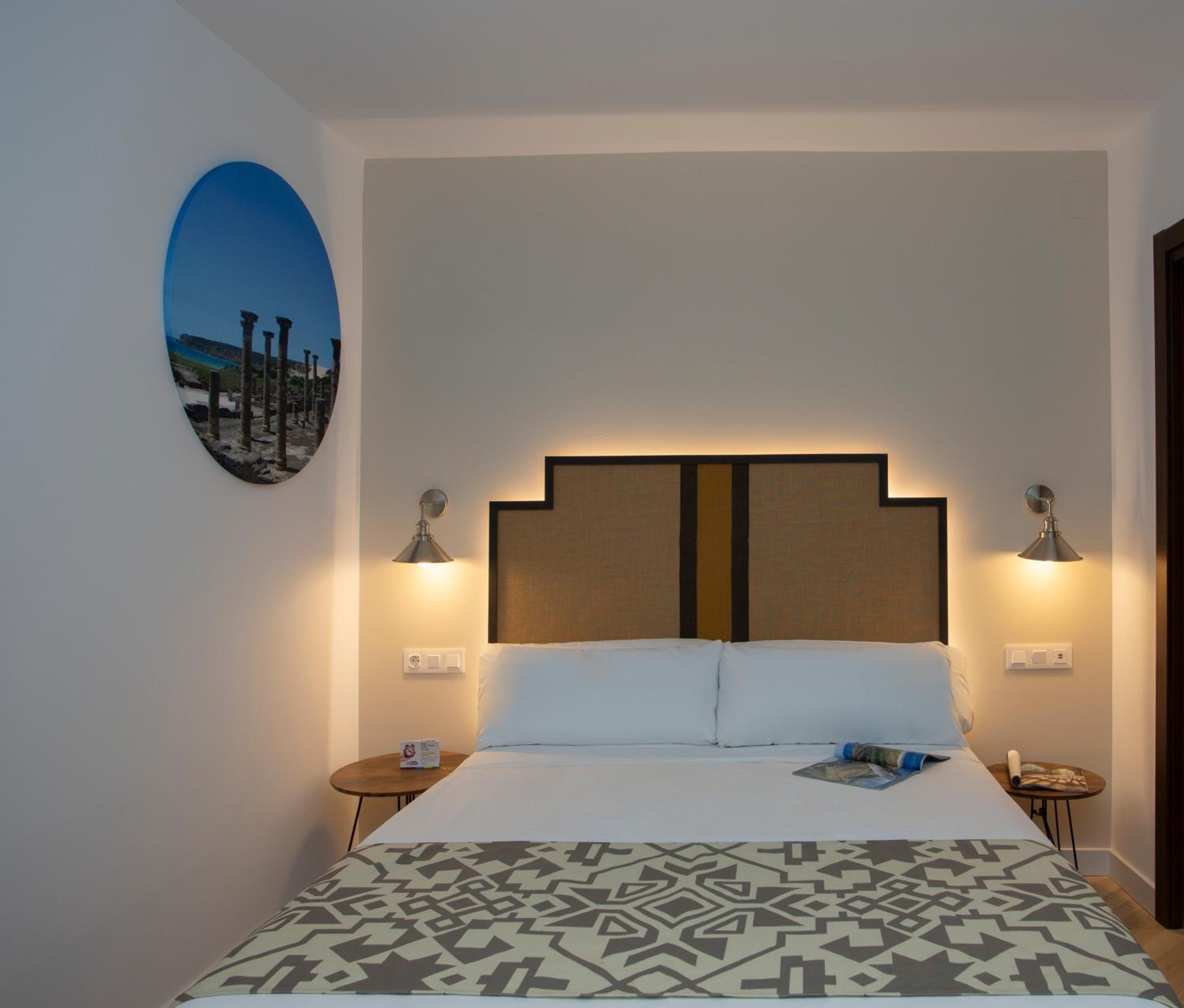 Double Room - Photo 5