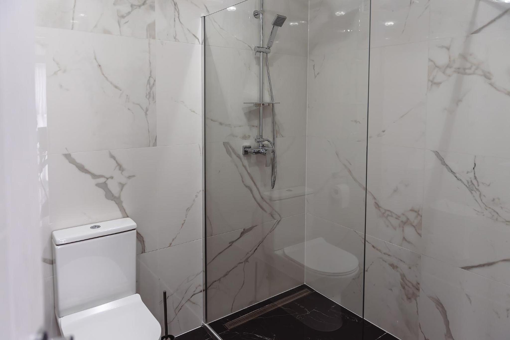 One-Bedroom Apartment - Photo 5