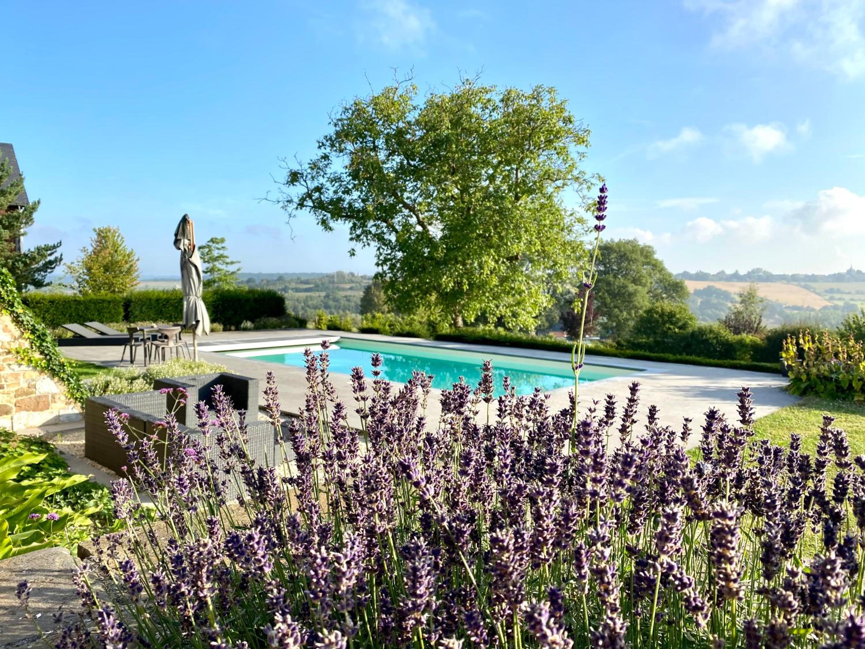 Villa photo 1