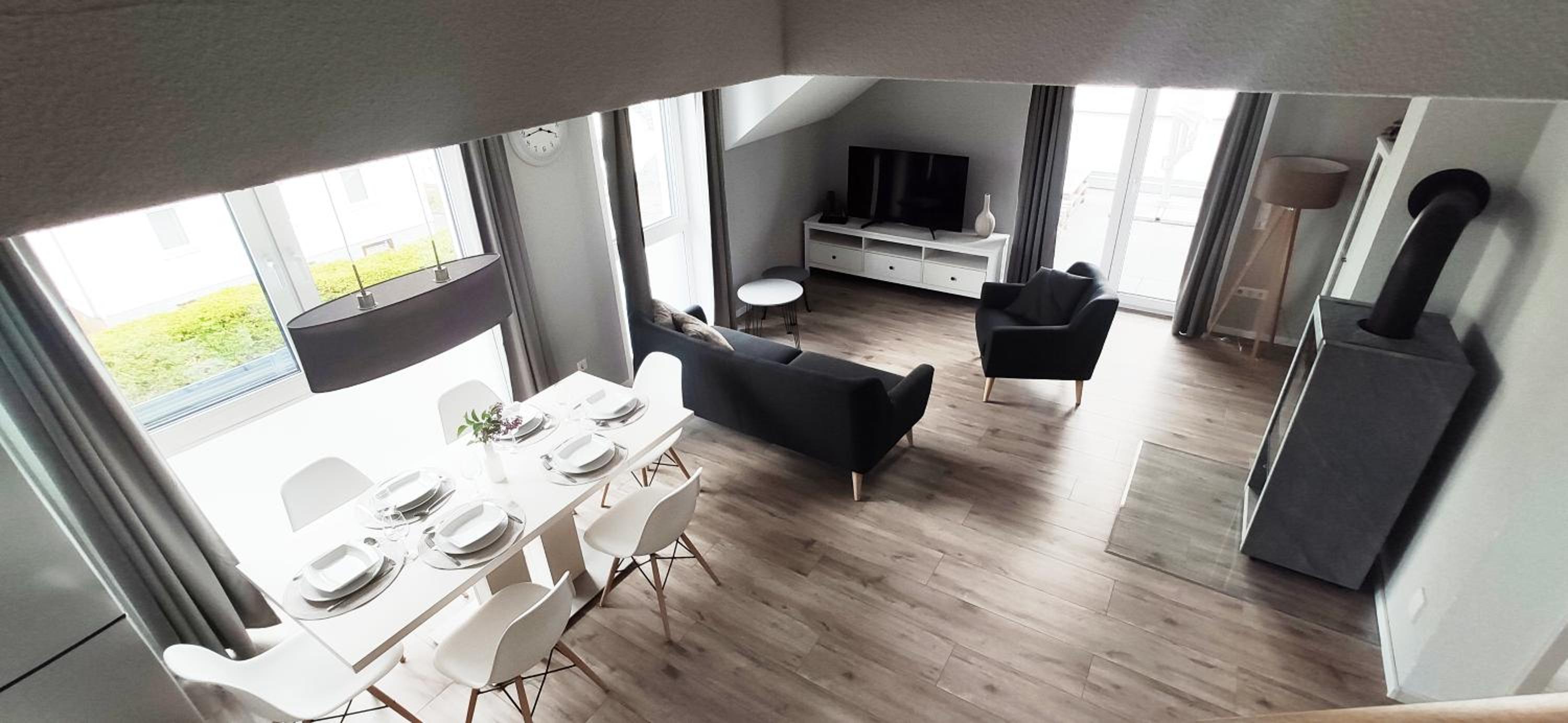 Three-Bedroom Apartment photo 3