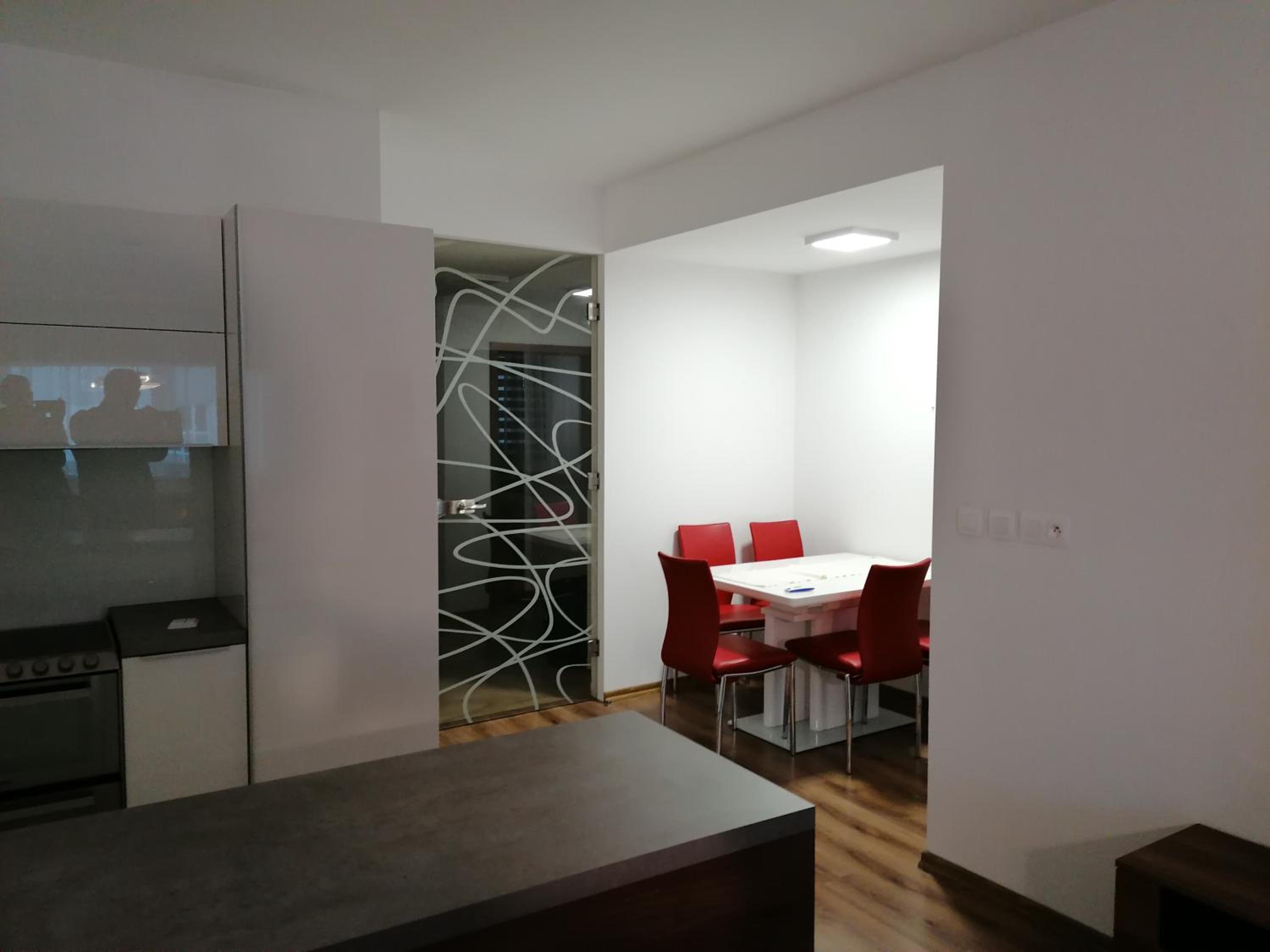 One-Bedroom Apartment - Photo 3