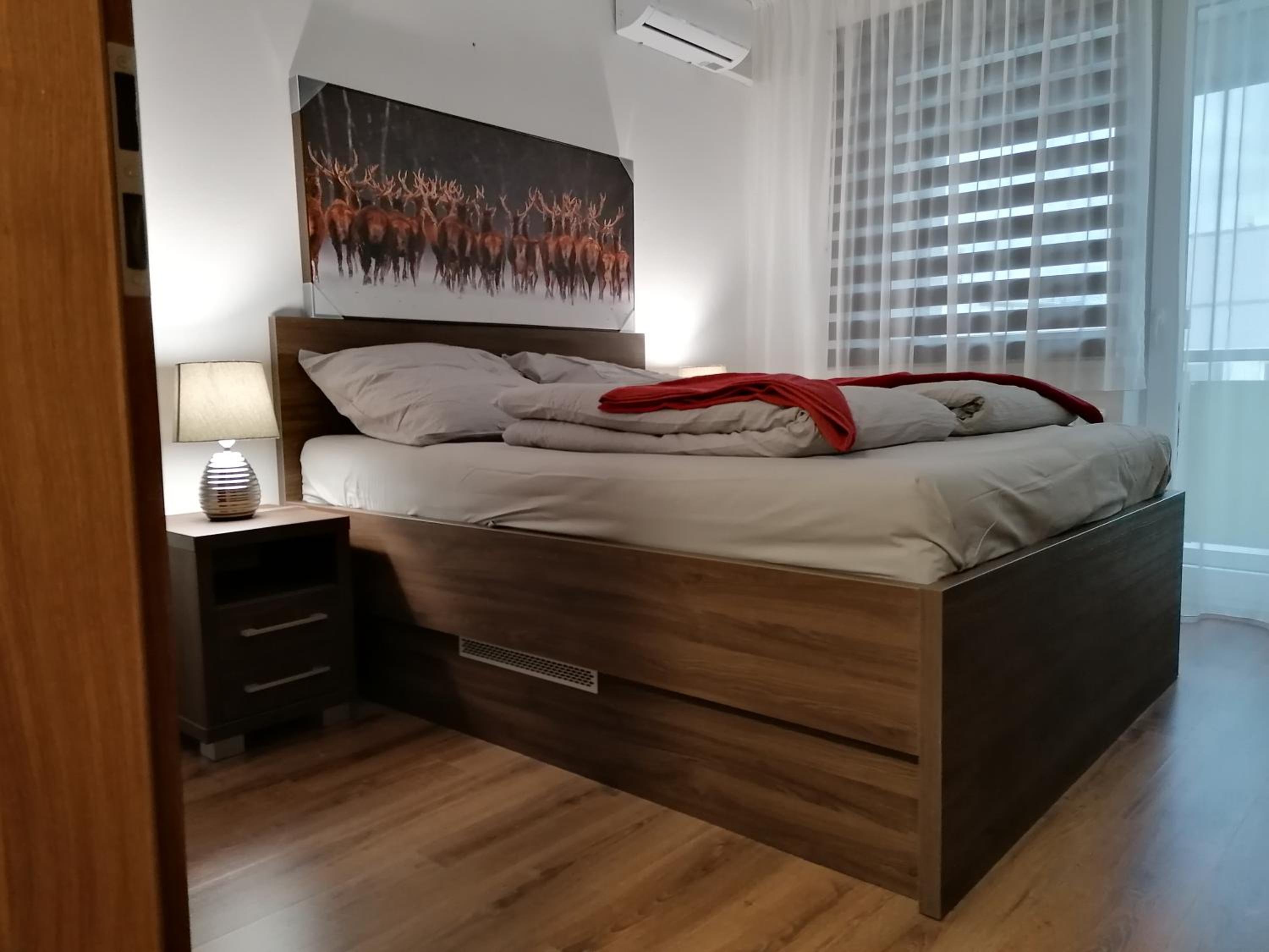 One-Bedroom Apartment - Photo 9
