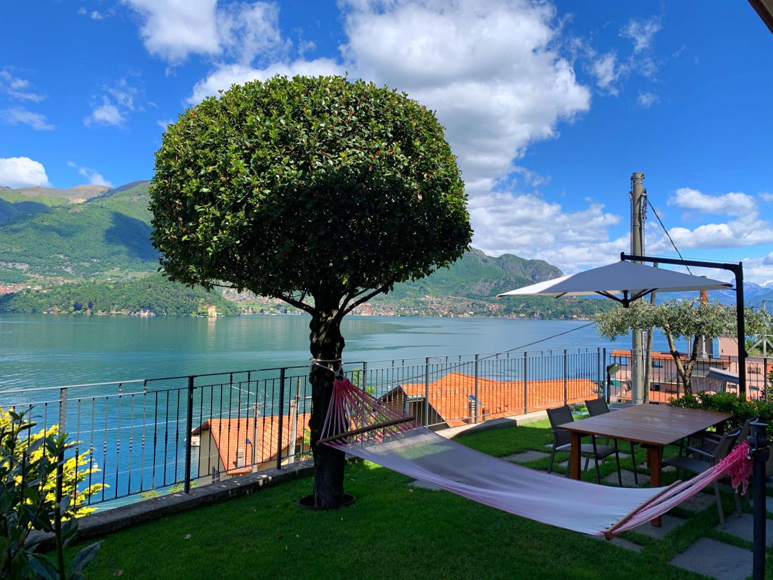 Two-Bedroom Apartment with Lake View photo 1