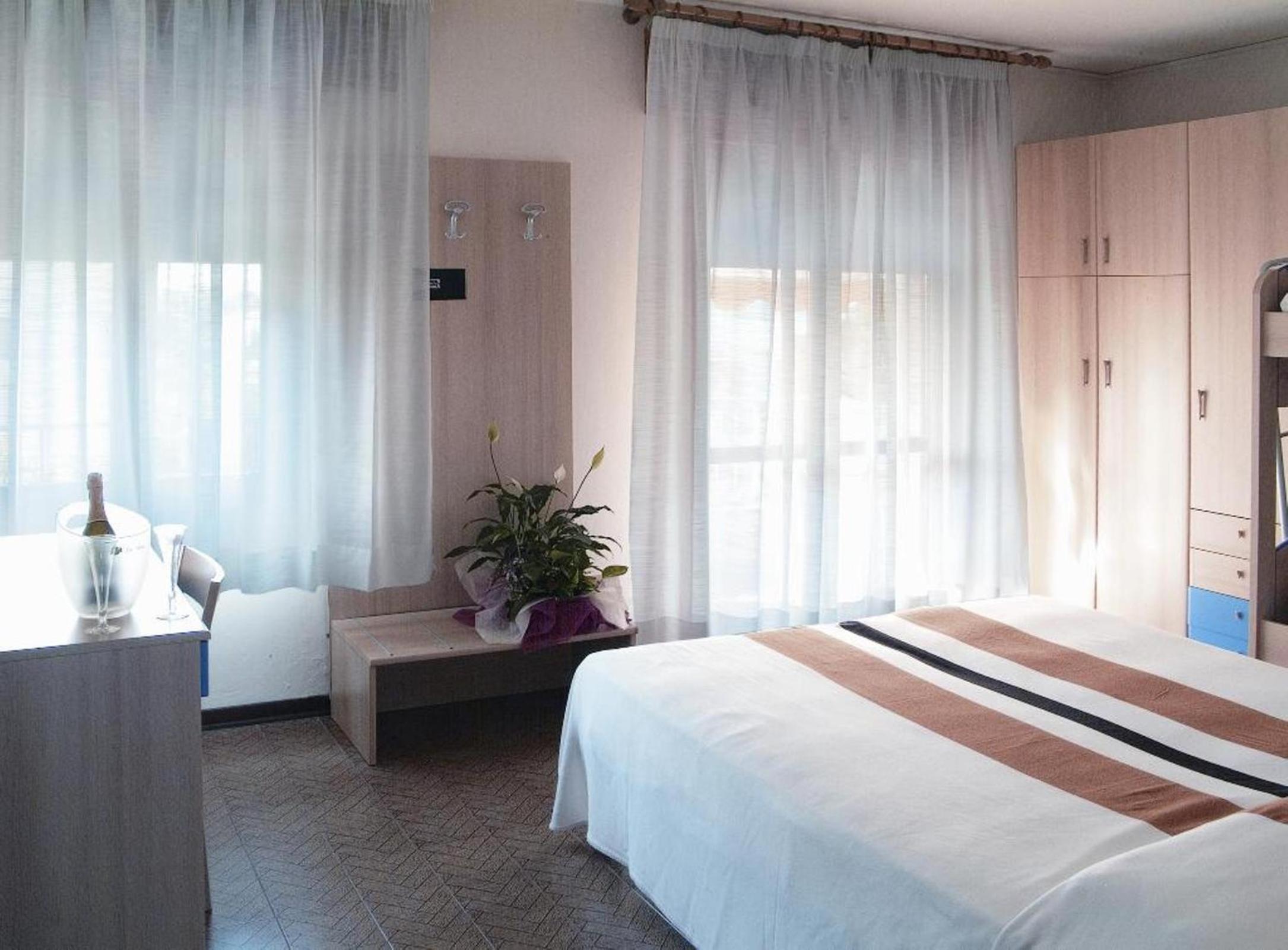 Quadruple Room photo 3