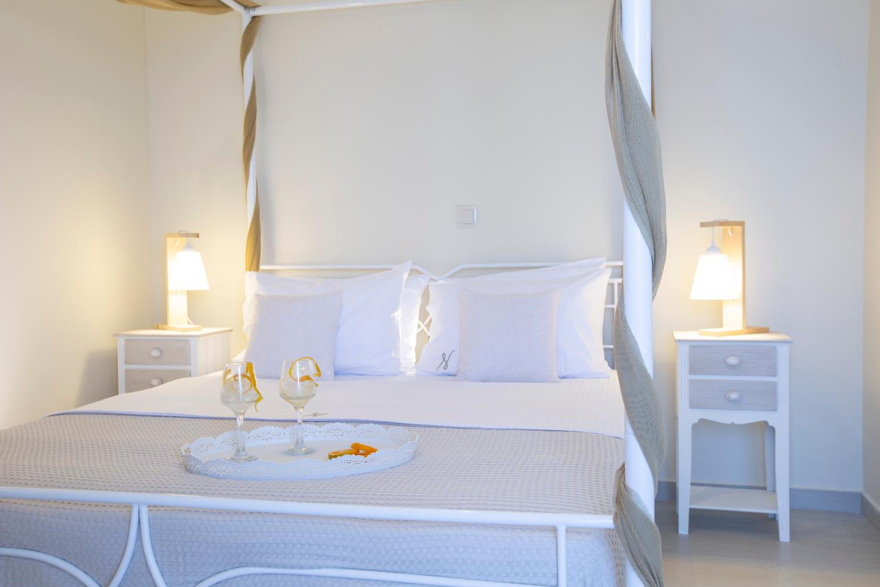 Three-Bedroom Villa photo 1
