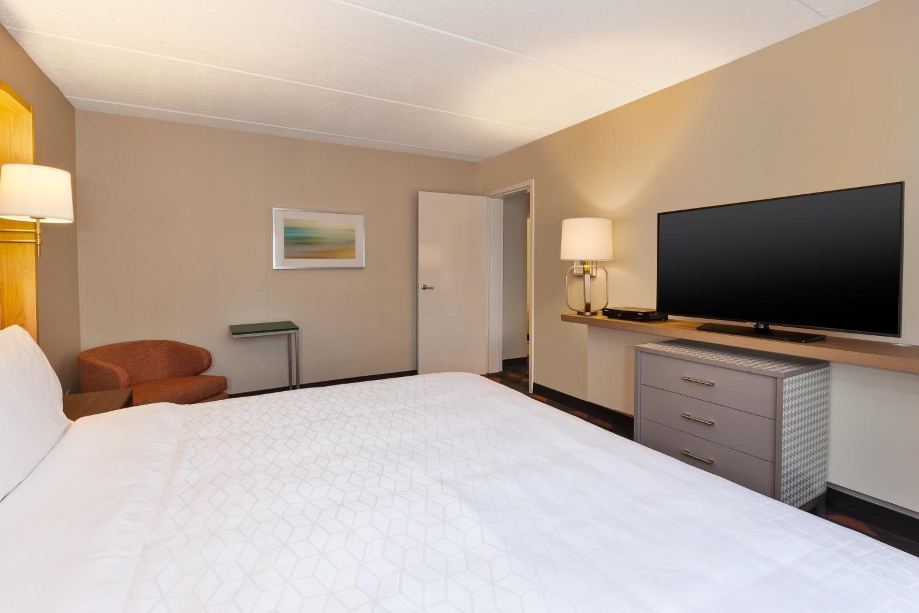 King Suite with Additional Living Area photo 3
