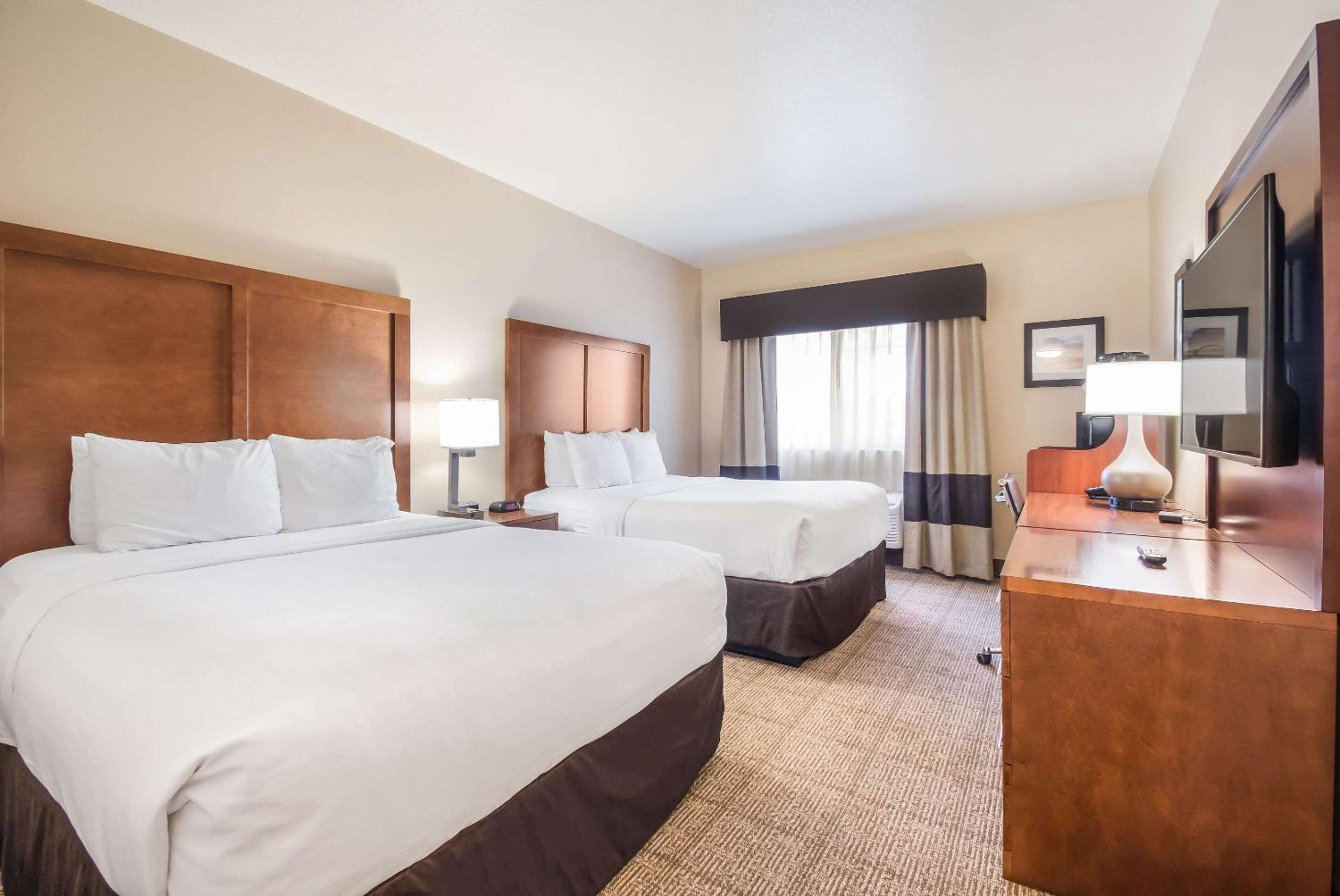Queen Room with Two Queen Beds - Accessible/Non-Smoking  - Photo 1