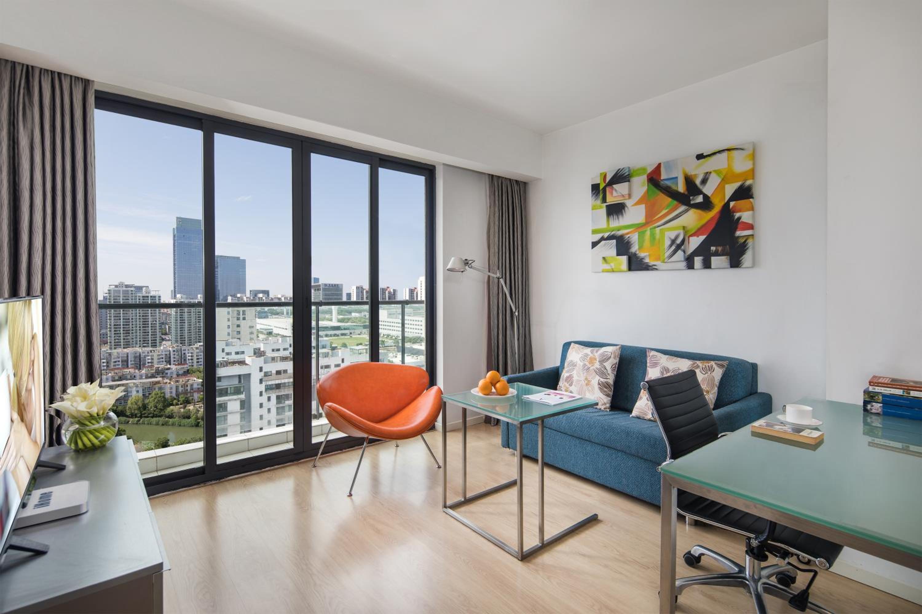 One-Bedroom Deluxe Apartment photo 1