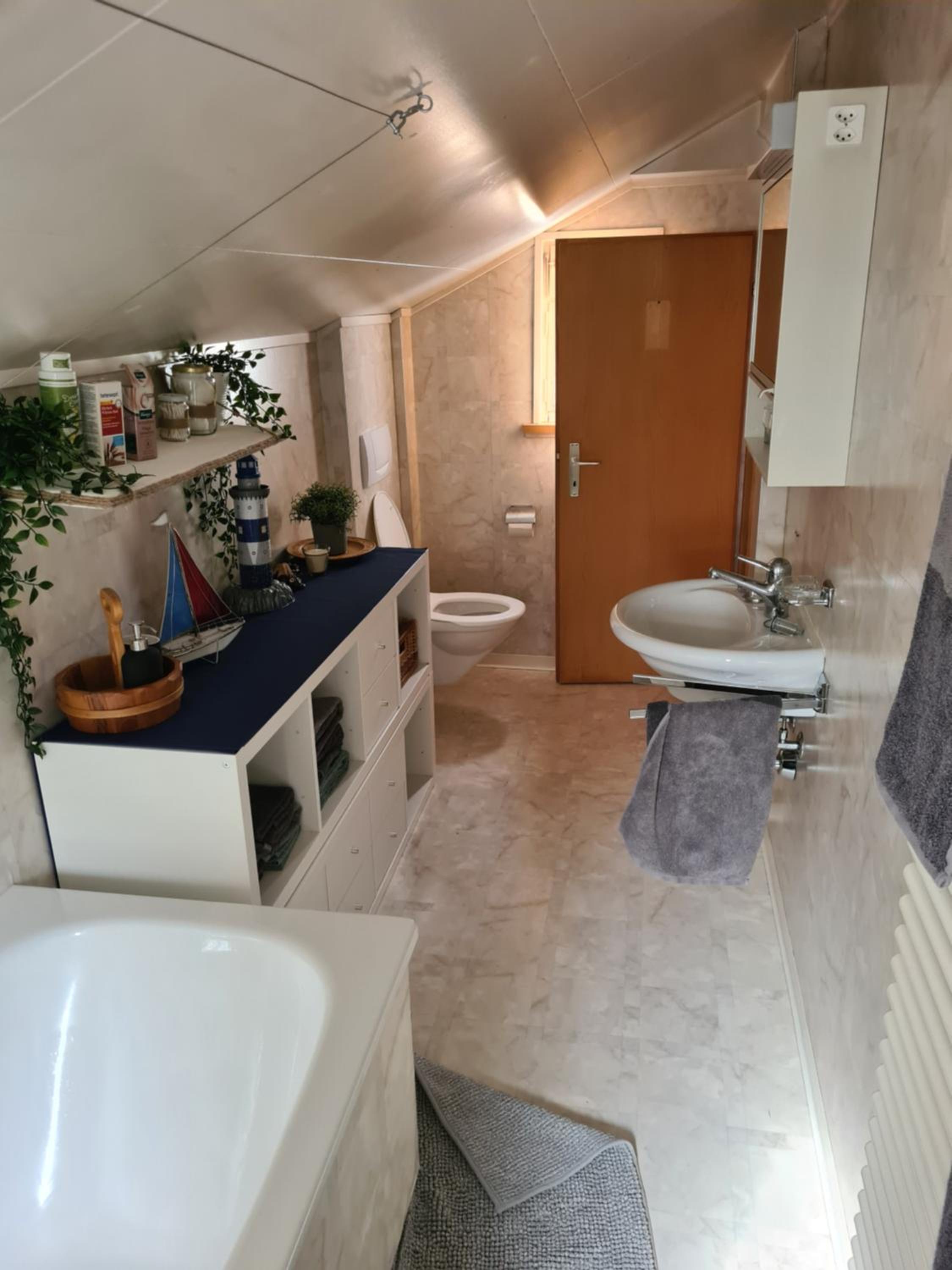 Quadruple Room with Shared Bathroom