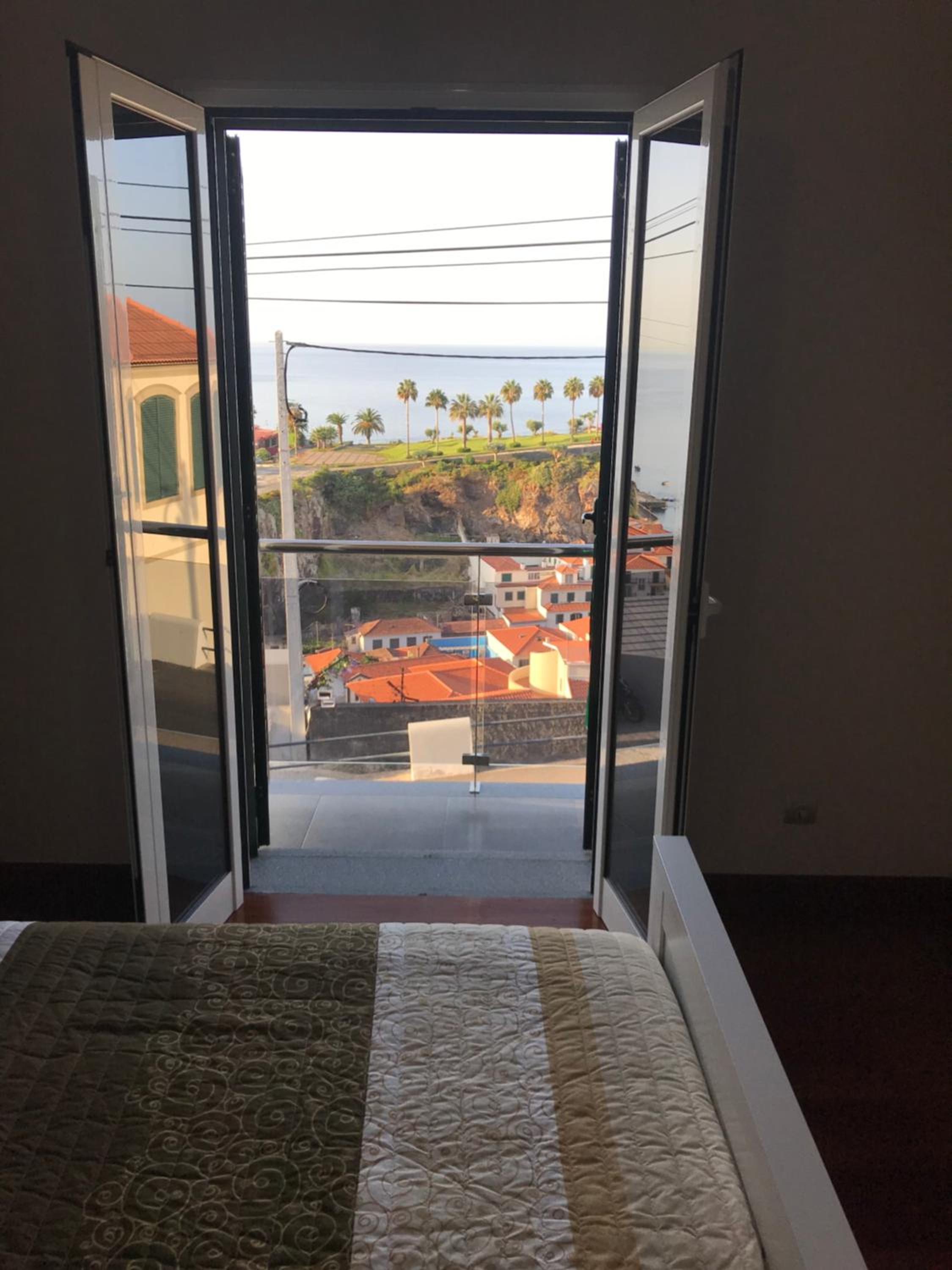 Double Room with Balcony and Sea View photo 2