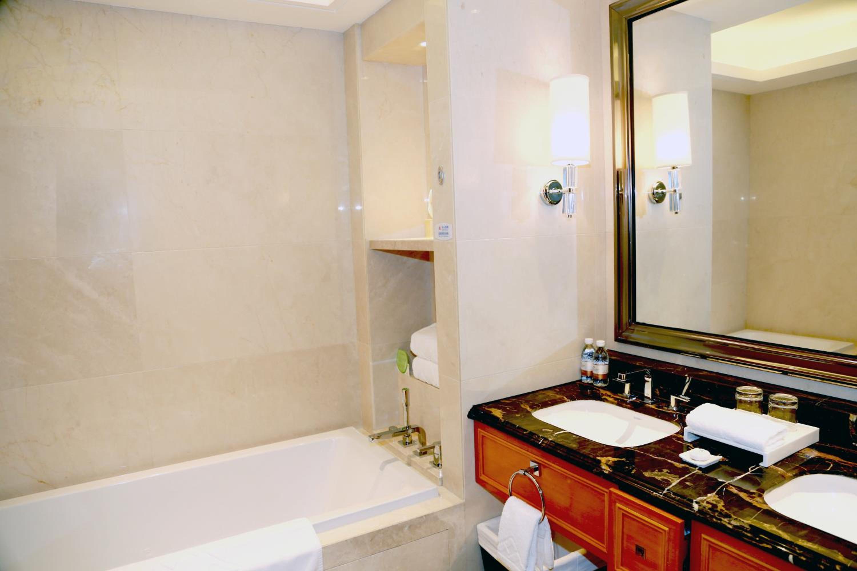 Deluxe Double Room photo 2