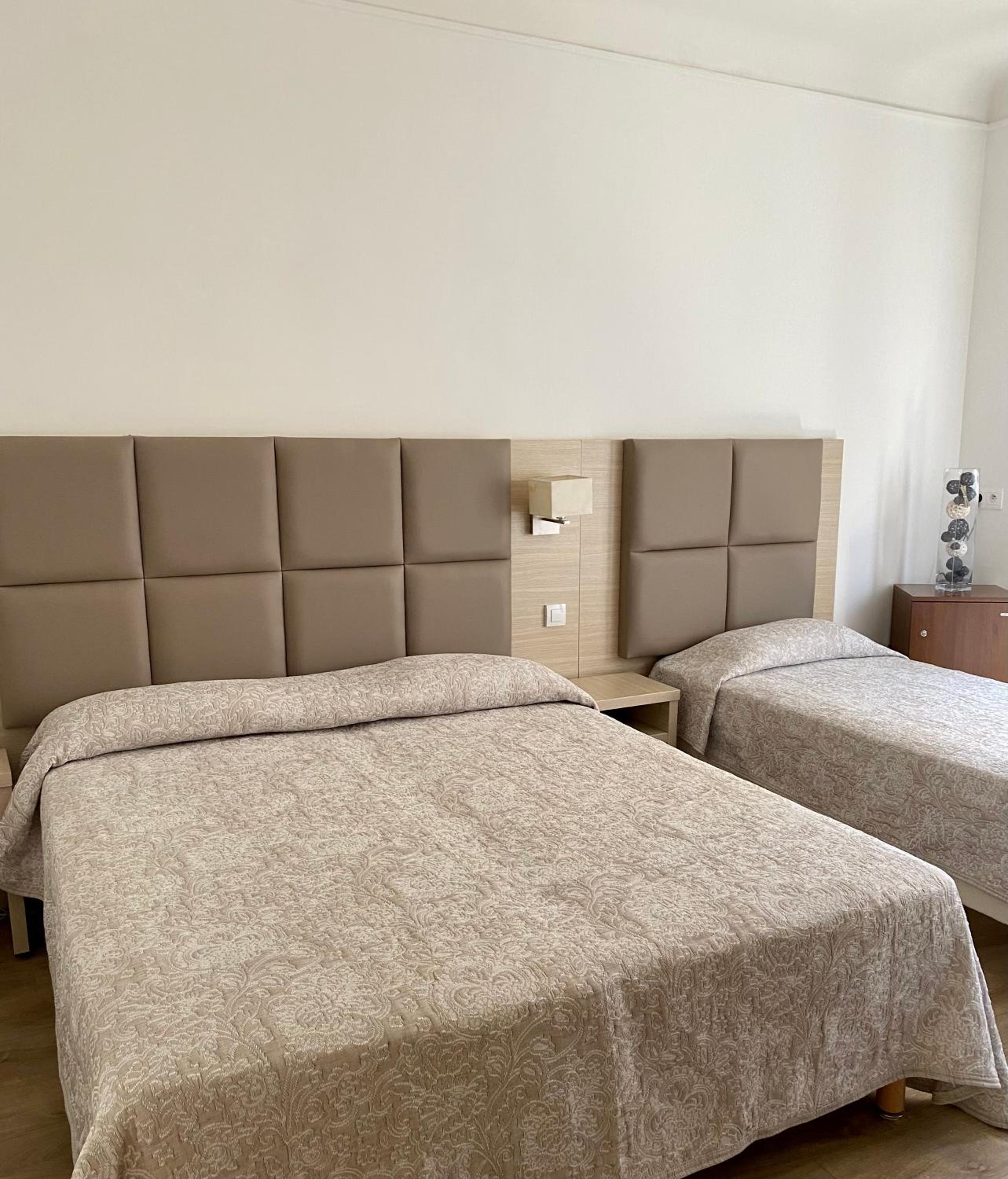 Triple Room - Photo 3