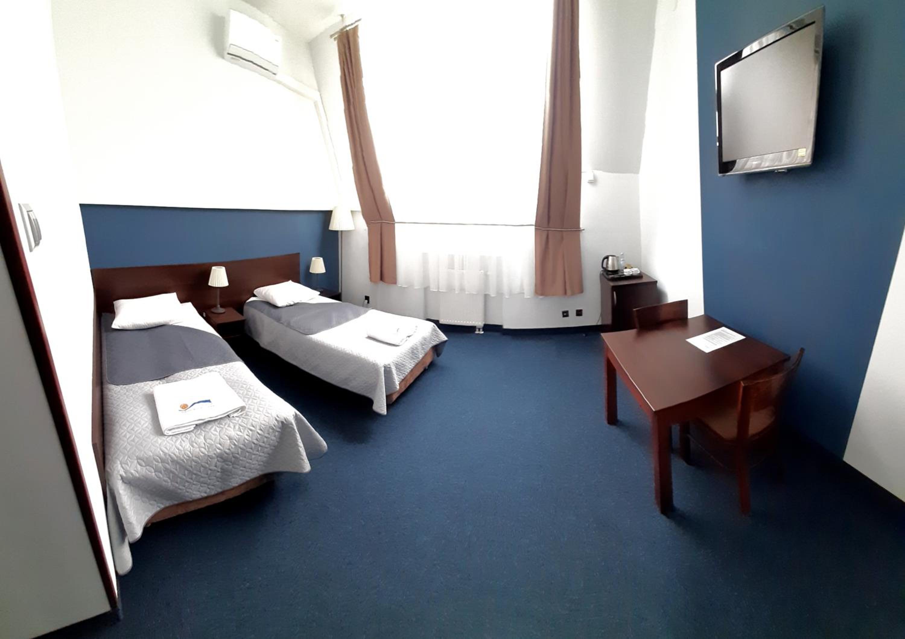 Double or Twin Room - Photo 1