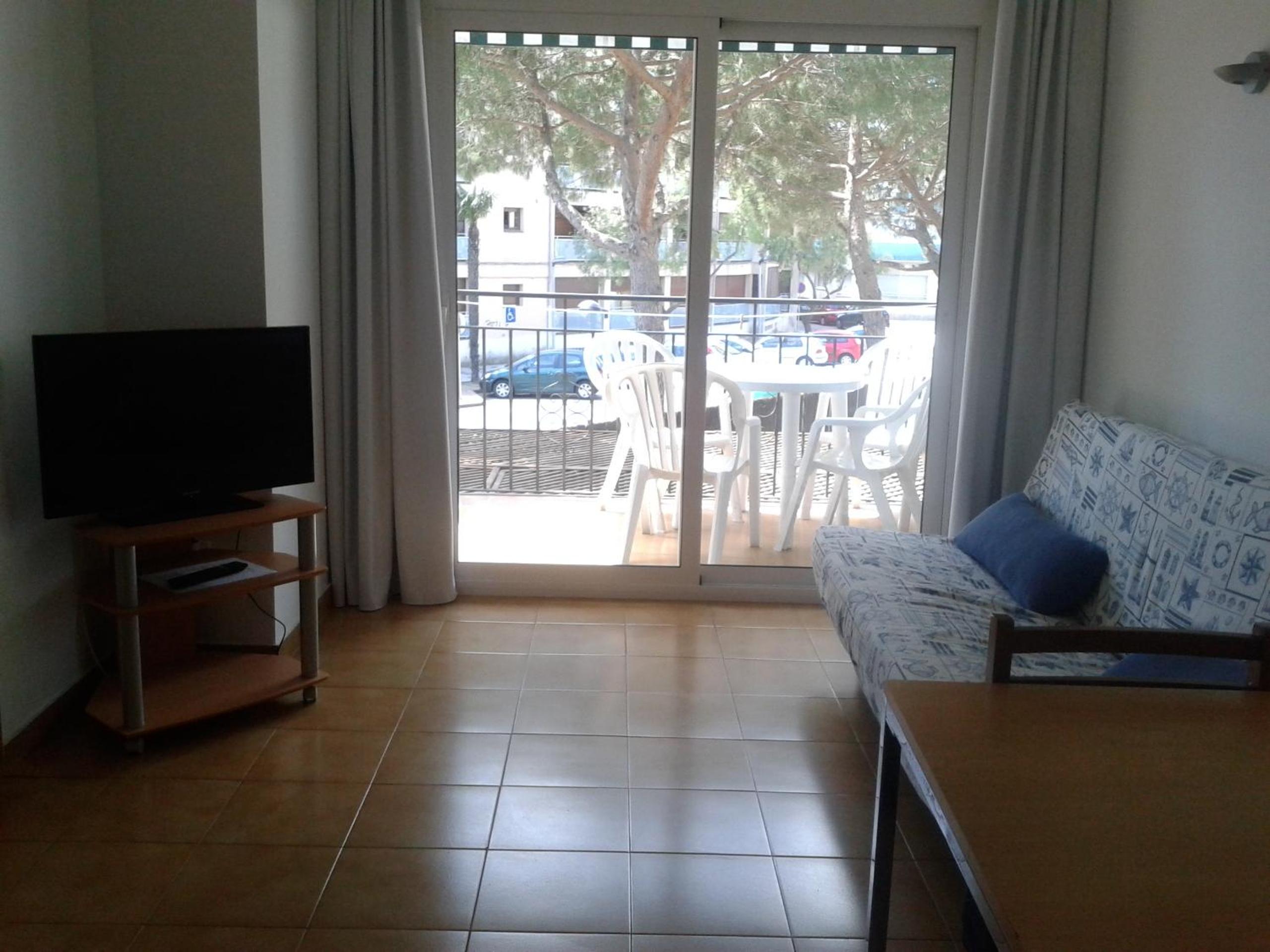 Apartamento de una habitación con vista al jardín